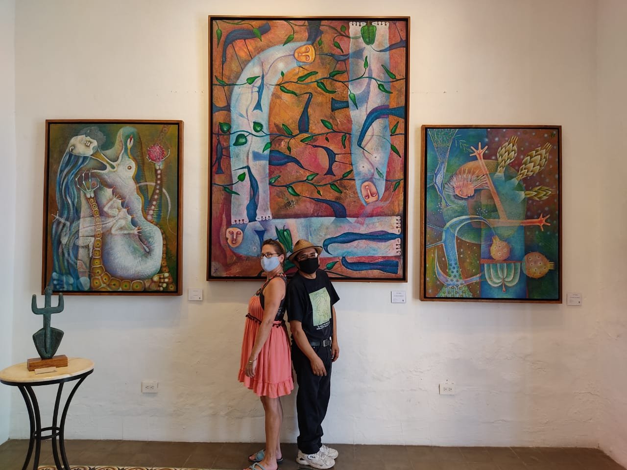  Maggie &amp; Abel at the Nahualli Gallery. Paintings by Abel Vázquez, sculpture by Melva Medina. 