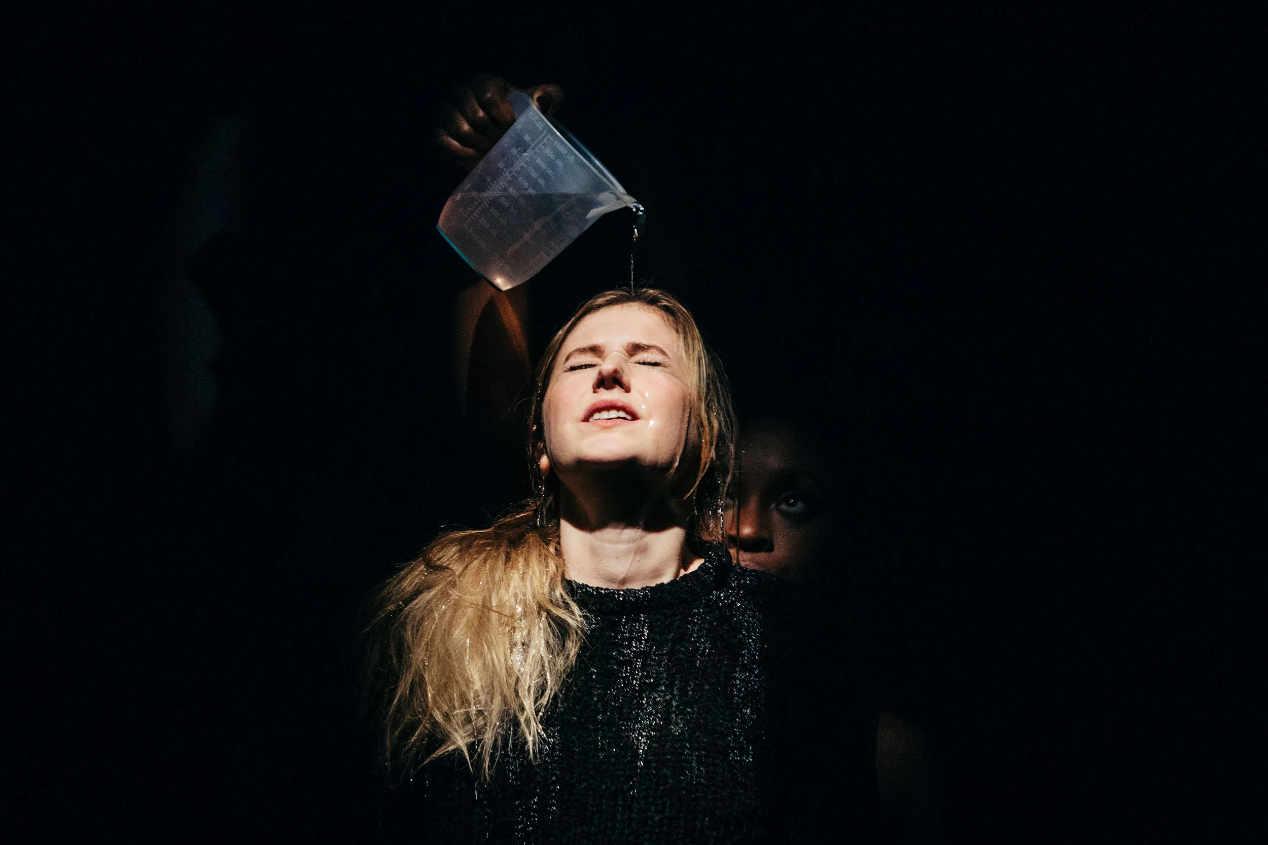 ©helenmurray-Bad-Roads-dir-Vicky-Featherstone,-Royal-Court-862.jpg