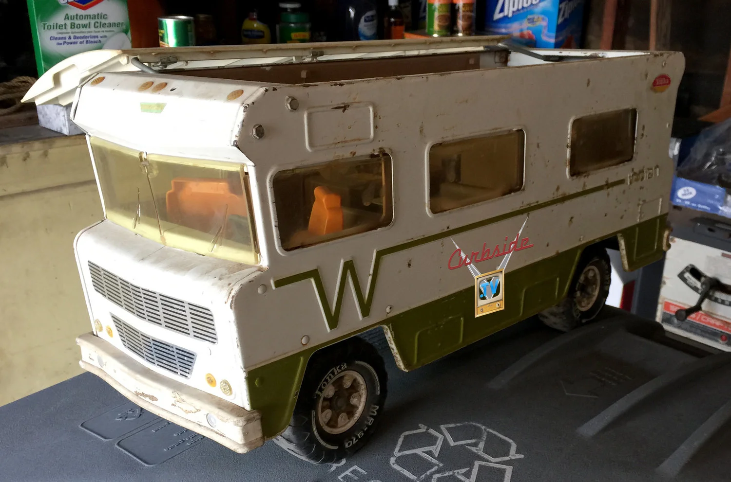 Tonka Winnebago - a million miniature miles