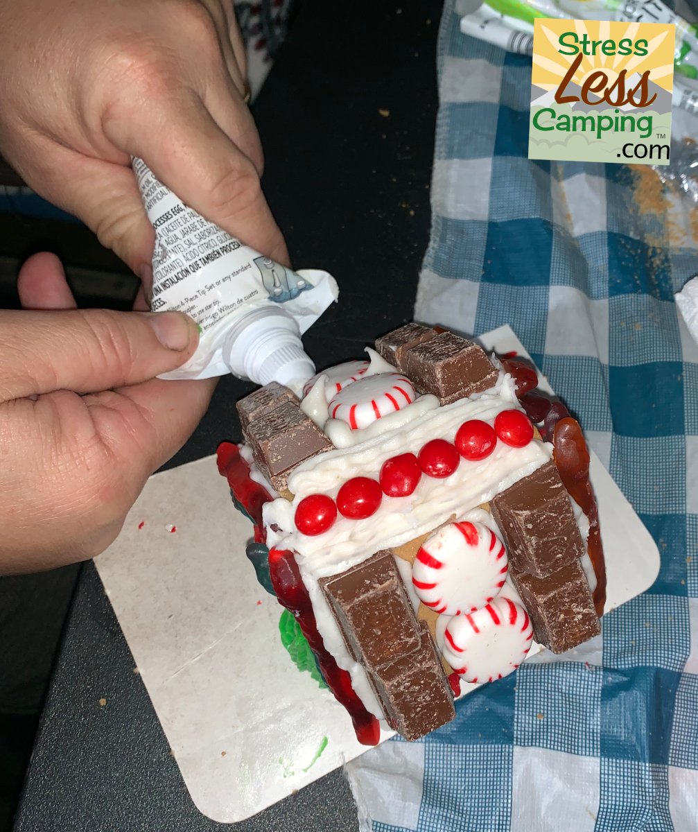 Making gingerbread houses