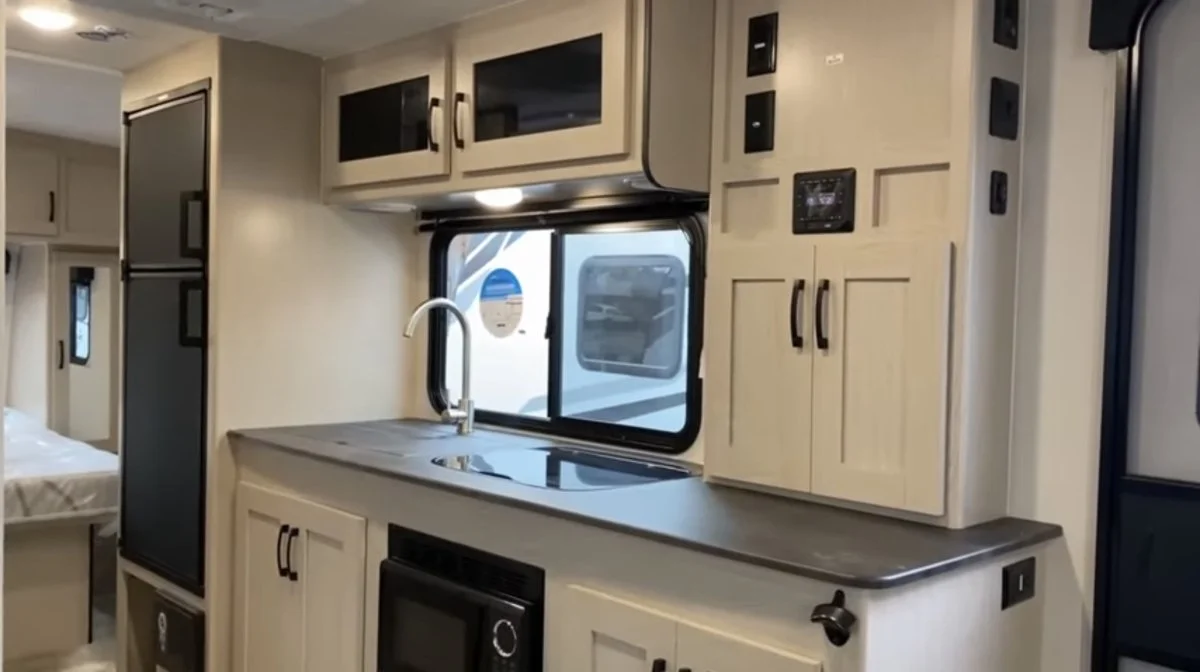 RV review: 2023 Coachmen Apex Nano 213RDS travel trailer