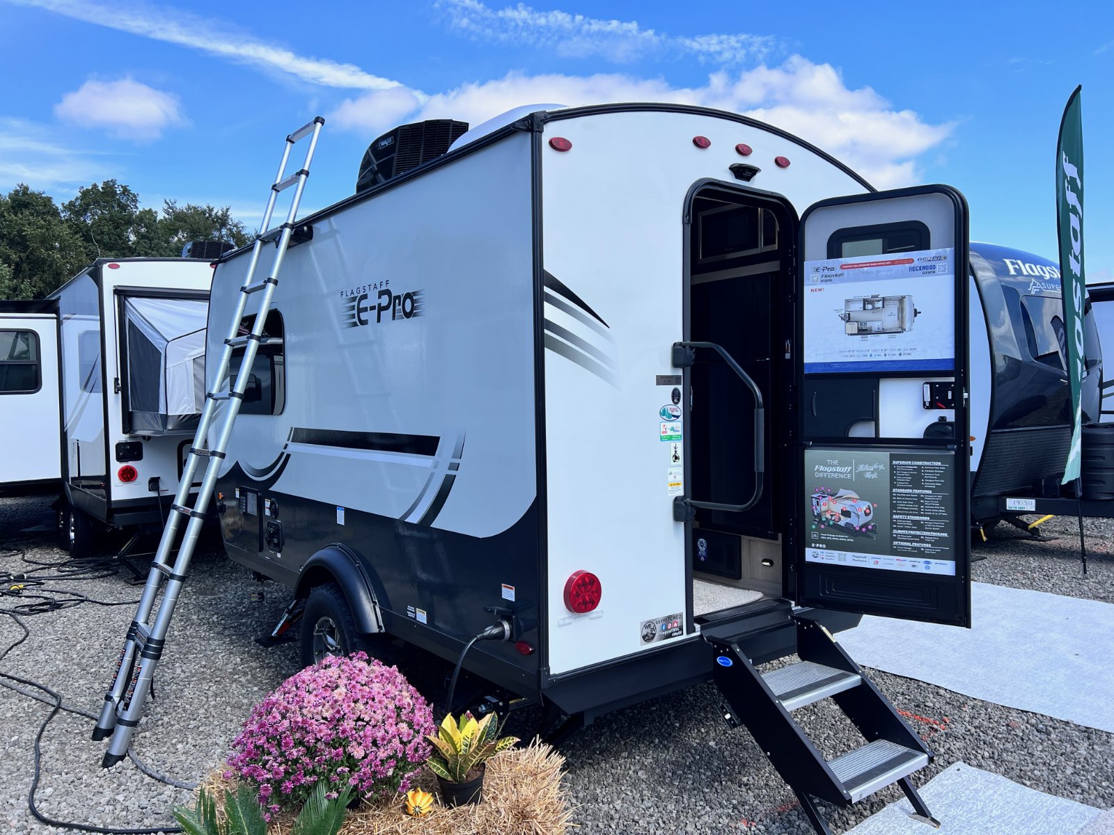 A folding ladder and rear entry are highlights of the Rockwood GeoPro G15FD trailer.jpg