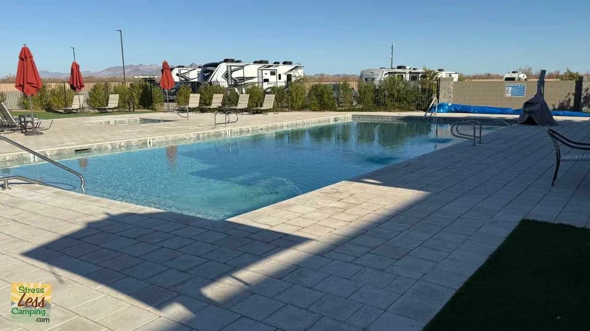 Pool and hot tub at River Sands RV Resort.jpg