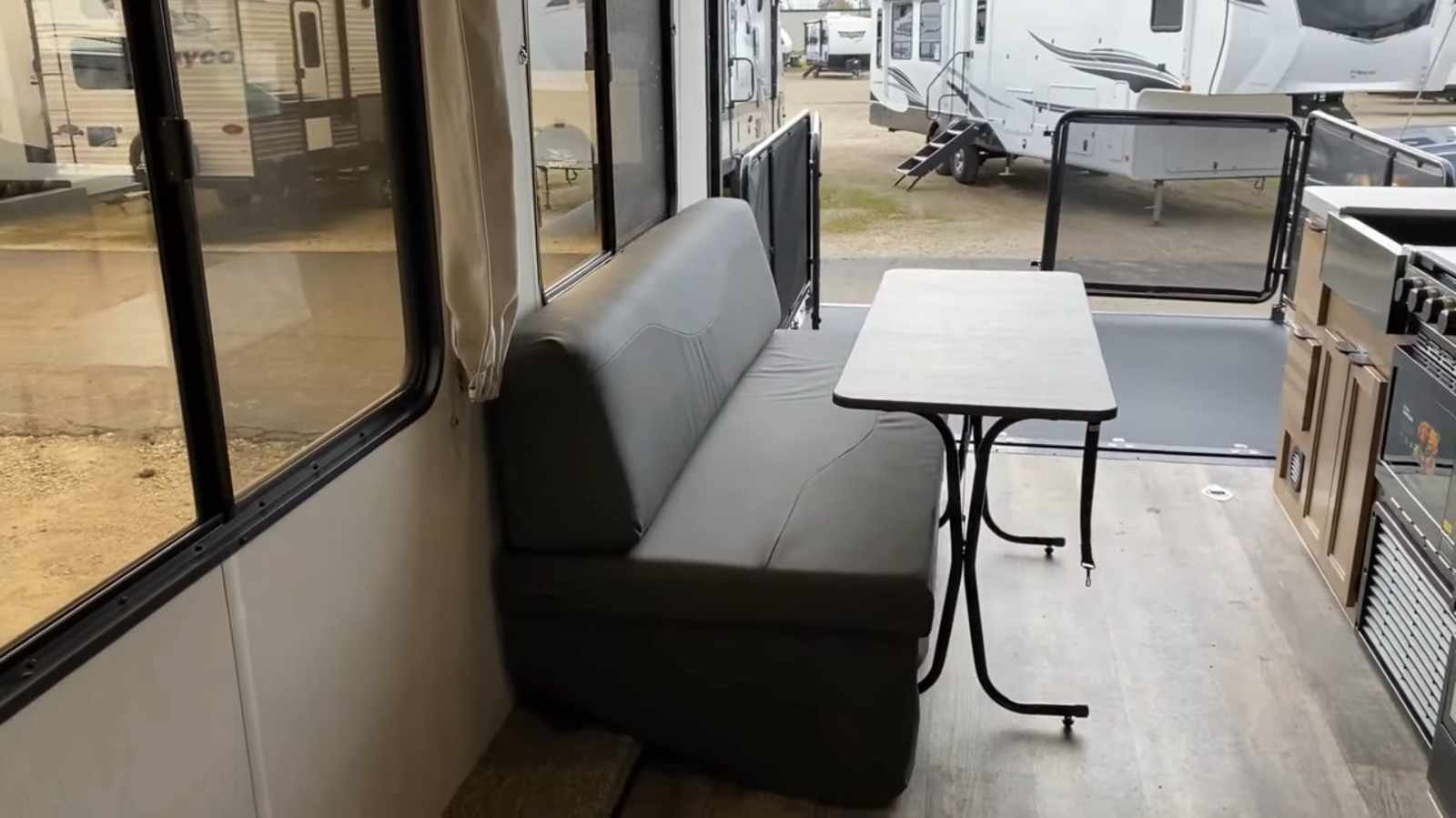 Large camp-side windows and an open space in the Cherokee Gray Wolf 18RR.jpg