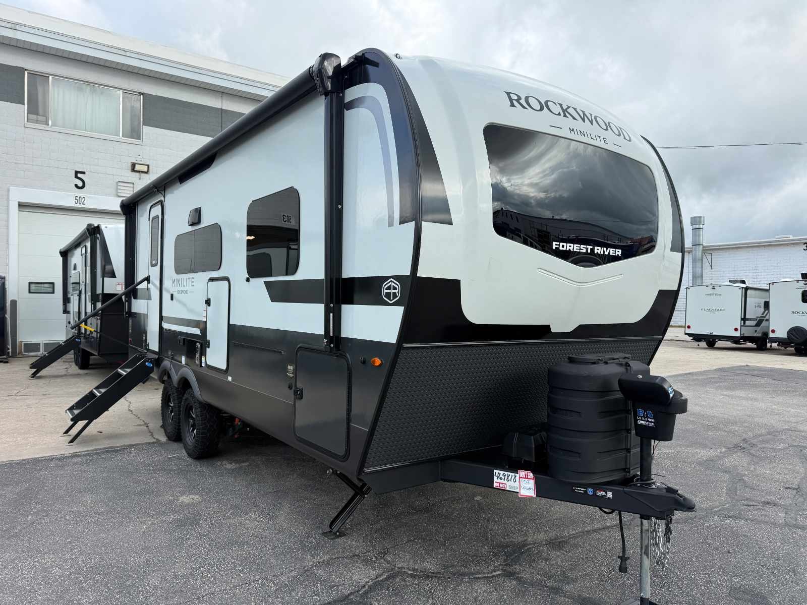 Many new features make the 2027 Rockwood Mini Lite 2525RB a must see.jpg
