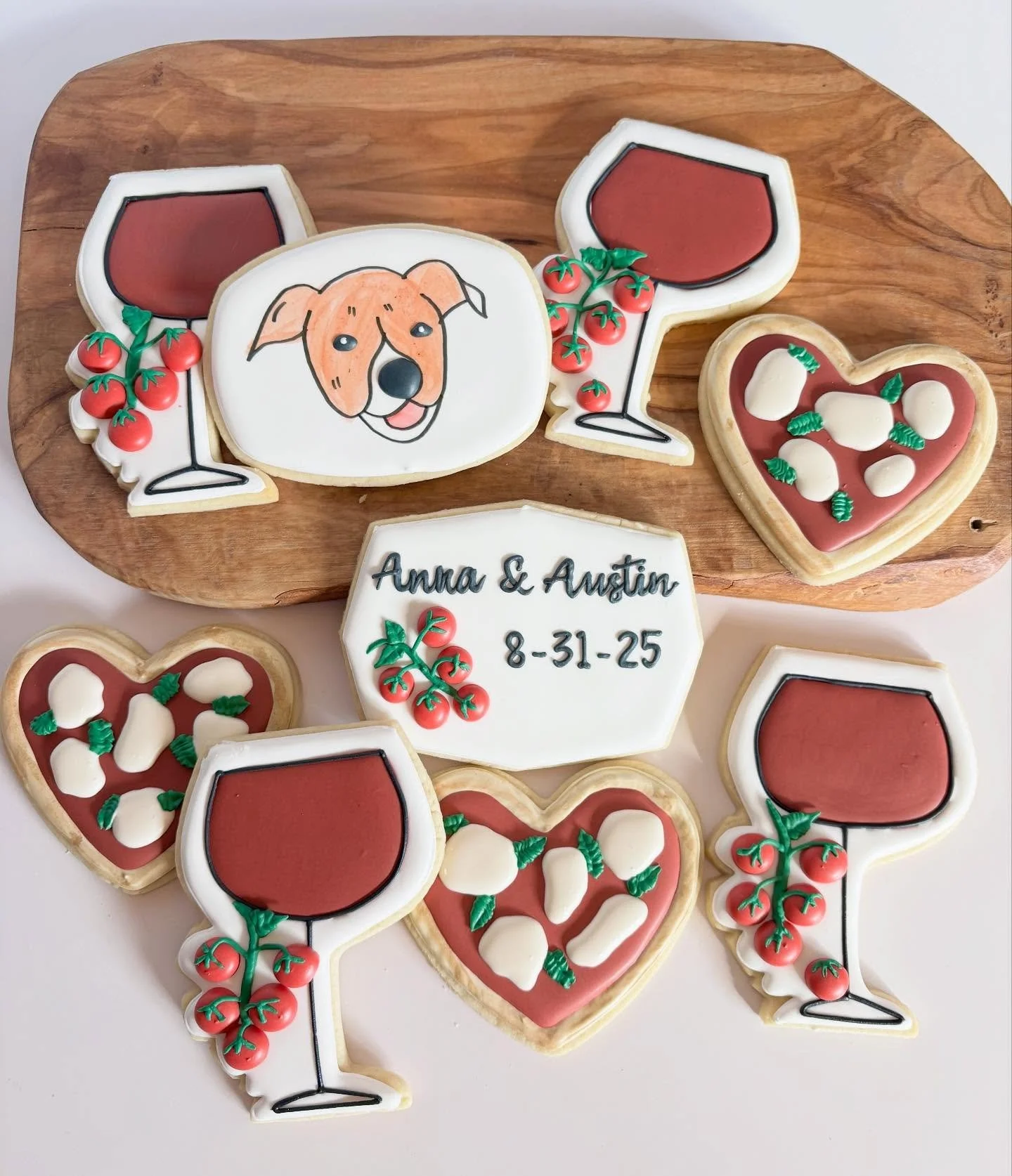 Anna &amp; Austin wanted wine, pizza and their pup at their rehearsal dinner. 
🍷 🍕 🐶 

#oregoncookier
 #decoratedcookies #decoratedsugarcookies #royalicing #cookieart #sugarcookies #partyfavorcookies #customcookies #cookiesofinstagram #cookiegram 