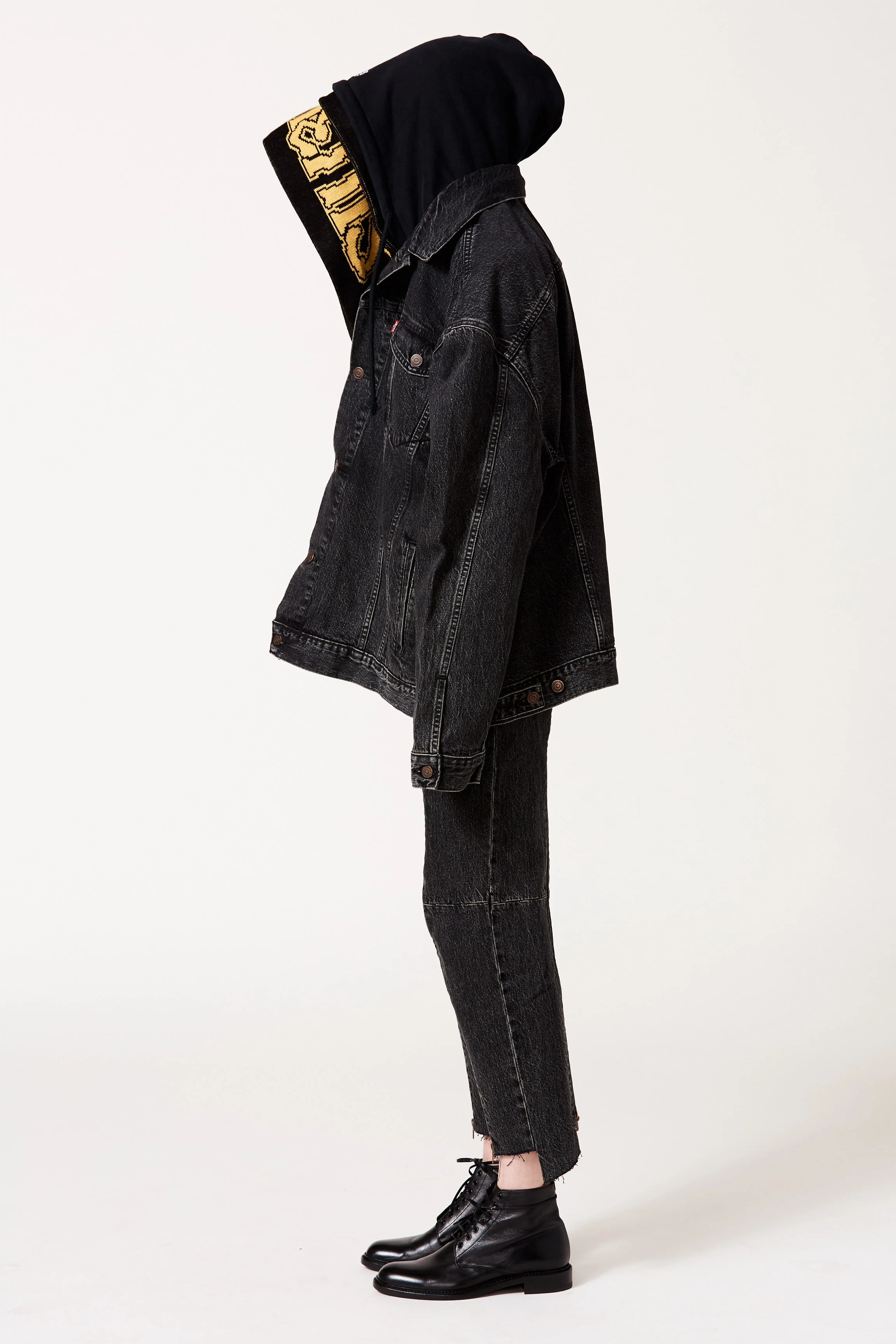 17_H1_VETEMENTS_W4_BACK_30620.jpg