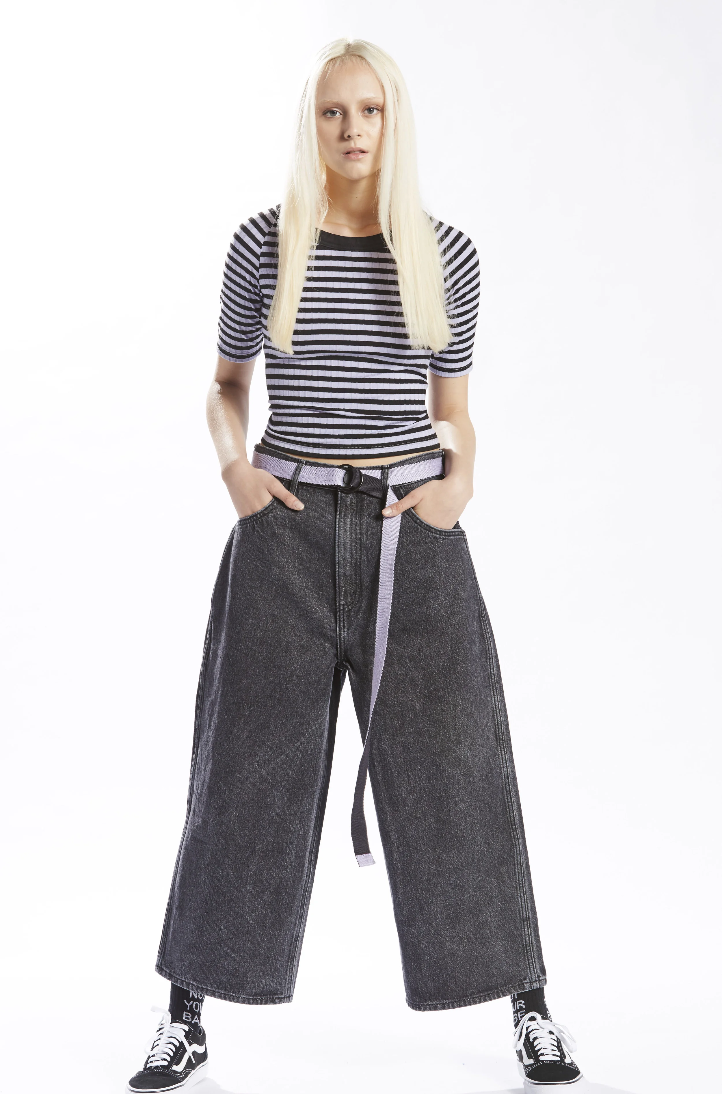 17_H2_LINE8_Look_2_W_0202.jpg