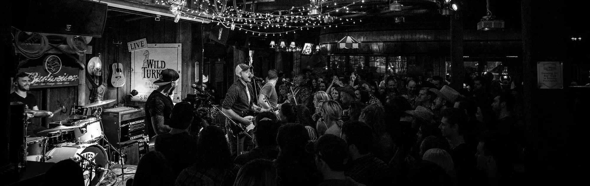 JamesBarkerBand3_CarzyHorse_ReneeDoiron.jpg