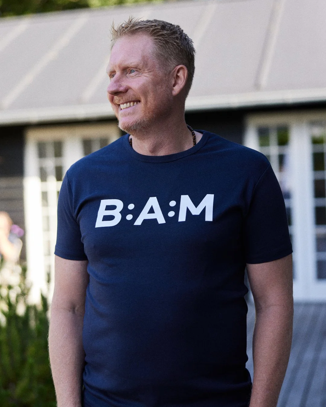 Kan din kropsholdning p&aring;virke dit hum&oslash;r og sindsstemning?⁠
Ja da! De to ting h&aelig;nger un&aelig;gteligt sammen! ⁠
⁠
Vi kan ikke bare koble hovedet fra kroppen - den g&aring;r ikke. ⁠
⁠
Vi bliver n&oslash;dt til at indse, at det hele h
