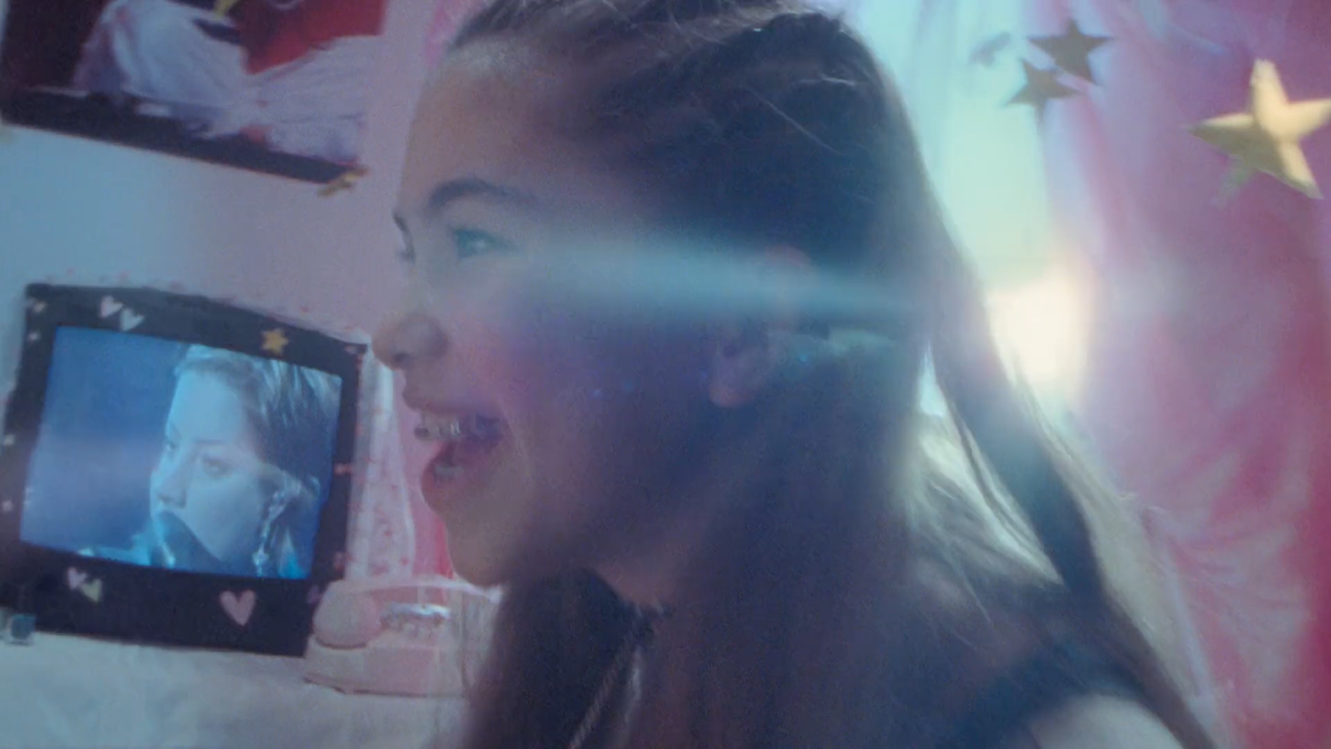 JUNOS_ALL OUR SOUND_90s.Still004.png