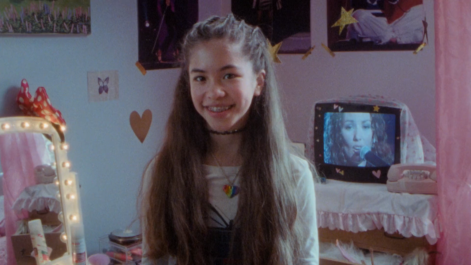 JUNOS_ALL OUR SOUND_90s.Still005.png