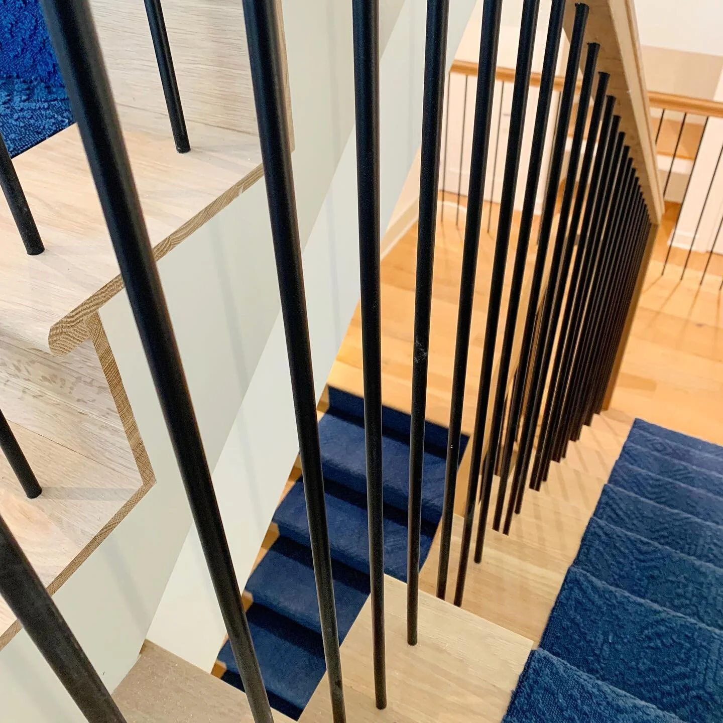 It&rsquo;s all about the details! Stairs can be tricky as we work to create Pinterest-worthy style while still meeting rigorous code requirements.  @robertgillbuilder knocked this one out of the park 😍

#design #stairdesign #customhome #newconstruct