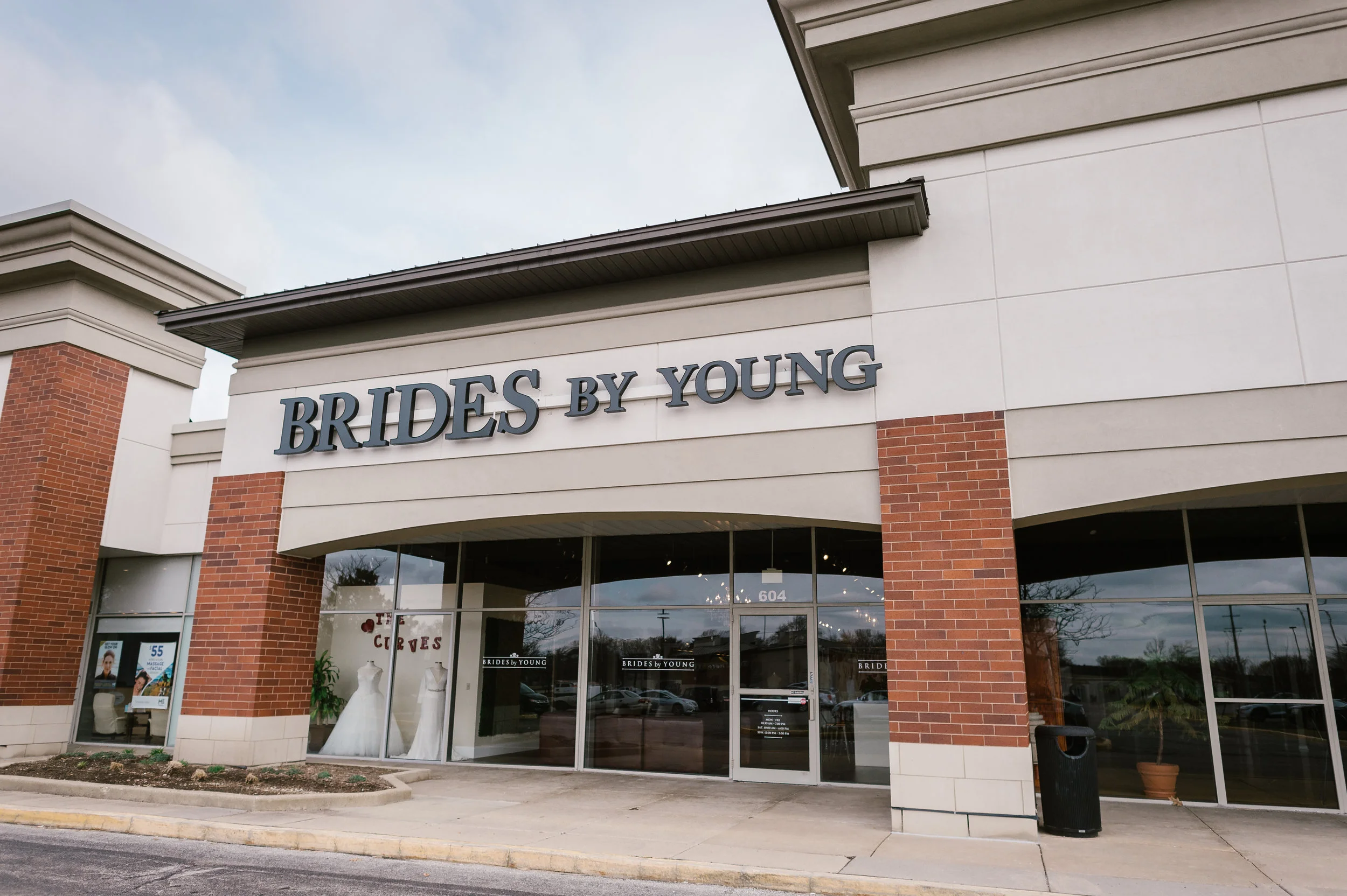 Schaumburg, IL — Brides by Young