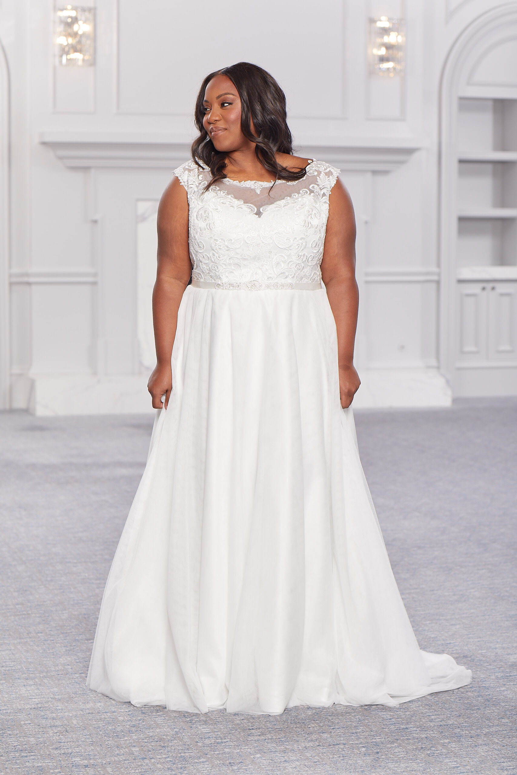 Brides-by-Young-Plus-Size-Bridal-Curvy-Wedding-Dress-New-Jersey-Indiana-Chicago-Illinois-ARIEL_1677.jpg