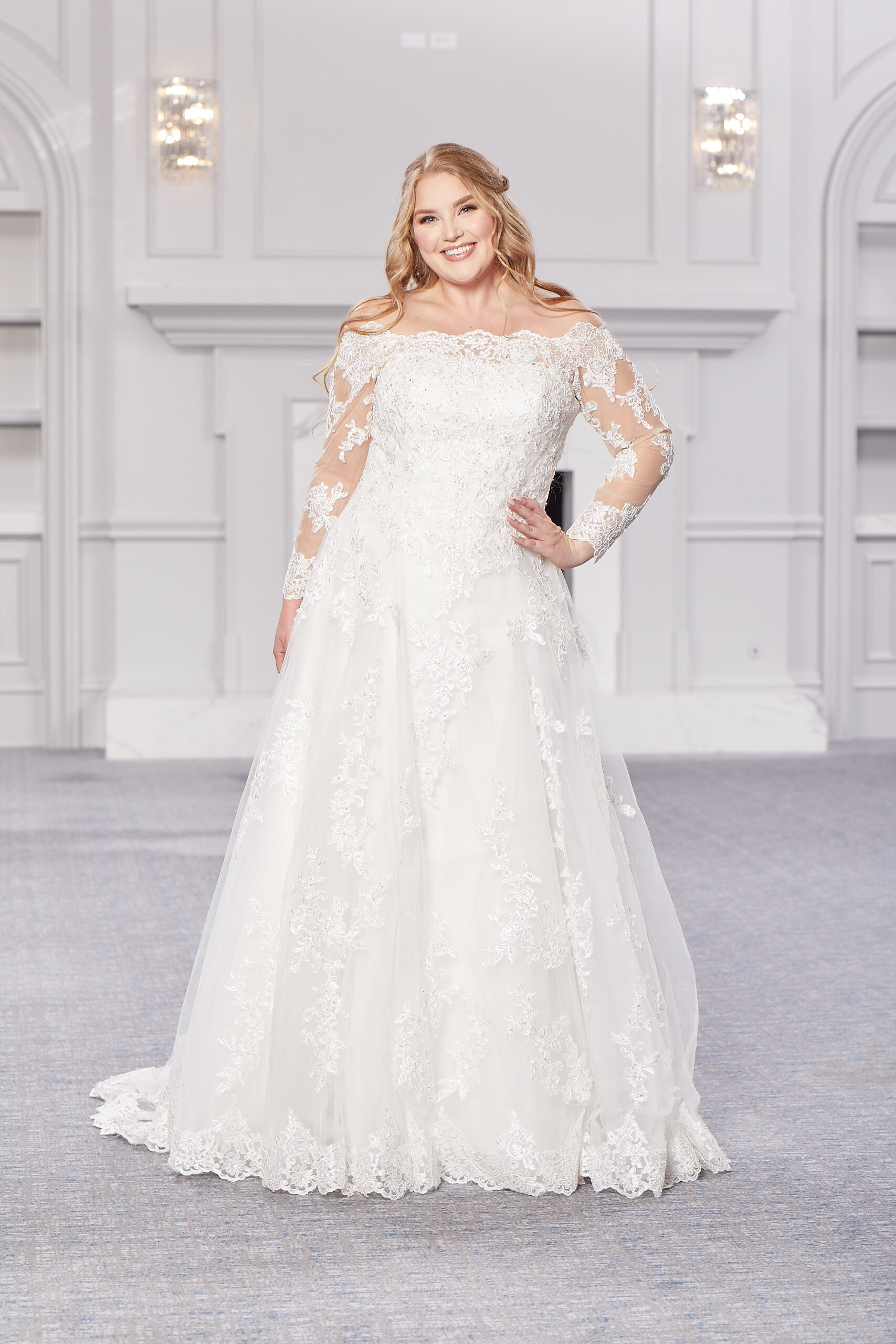 Brides-by-Young-Plus-Size-Bridal-Curvy-Wedding-Dress-New-Jersey-Indiana-Chicago-Illinois-ANASTASIA_1448.jpg