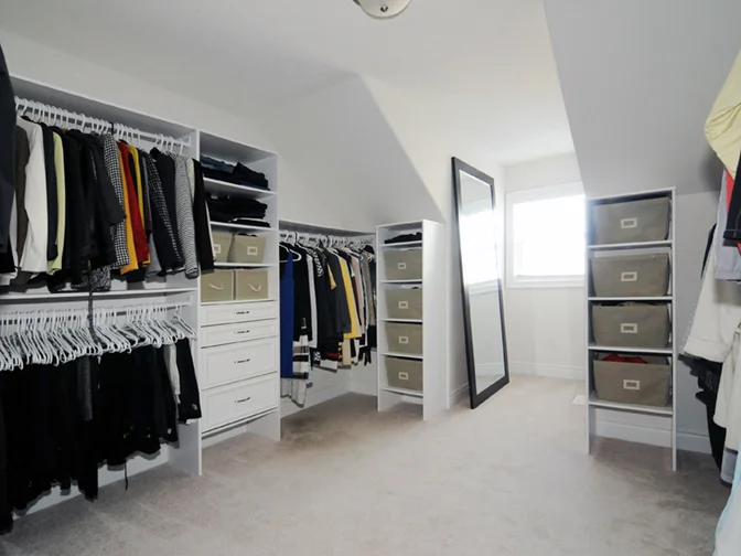 REAL ESTATE PHOTO - BEFORE