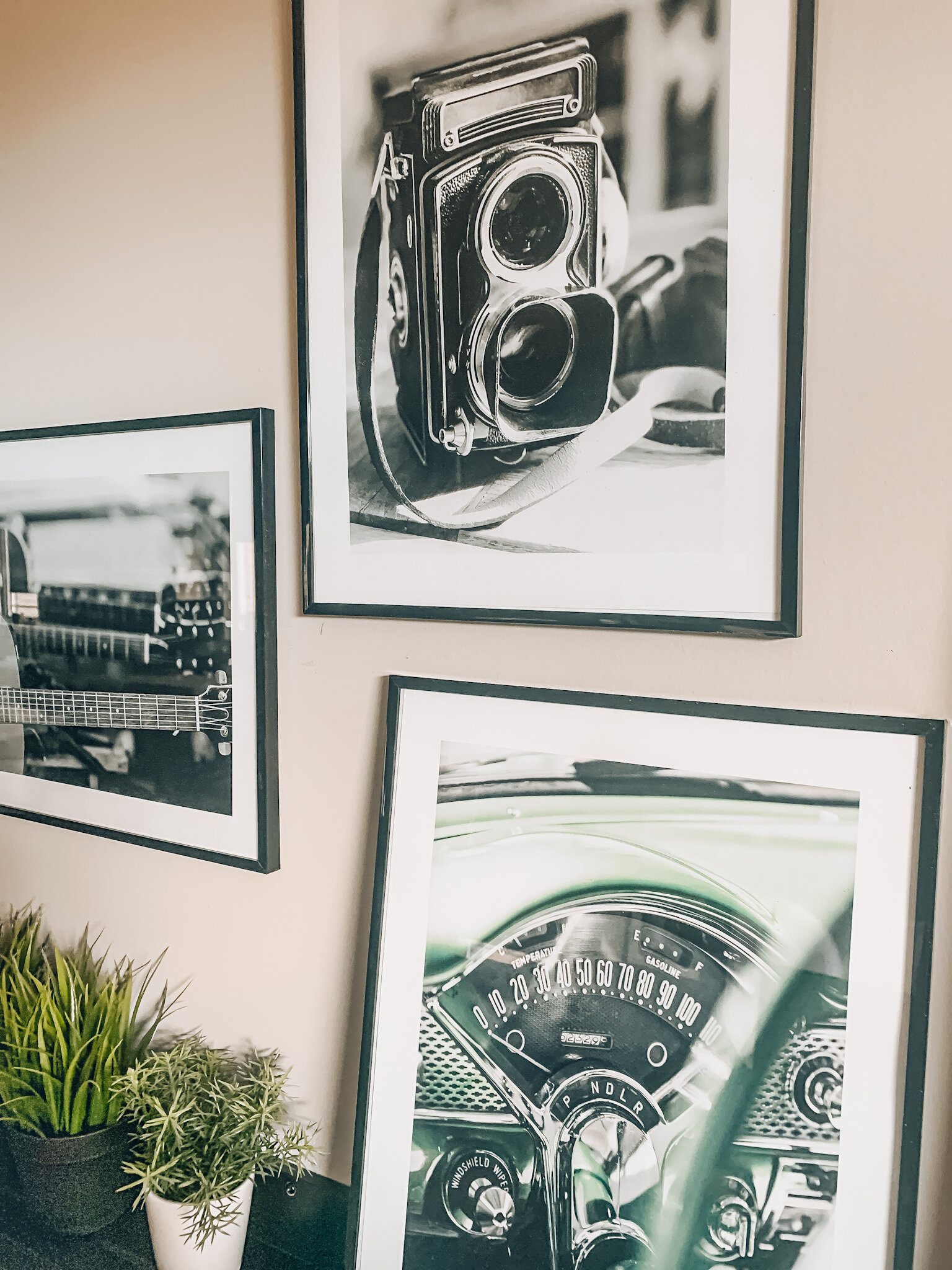 How to Personalize a Gallery Wall with Desenio