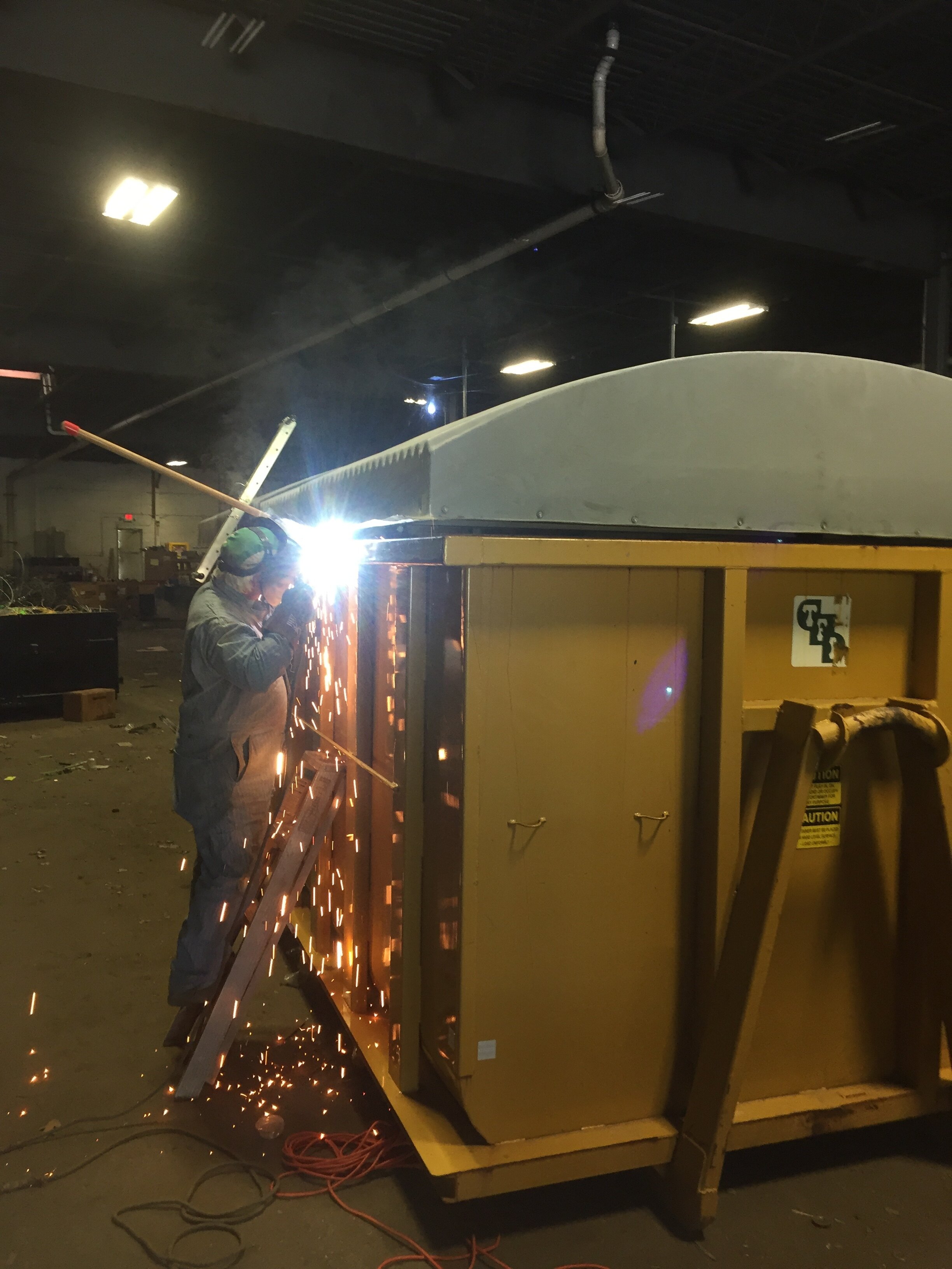 yellow container welding