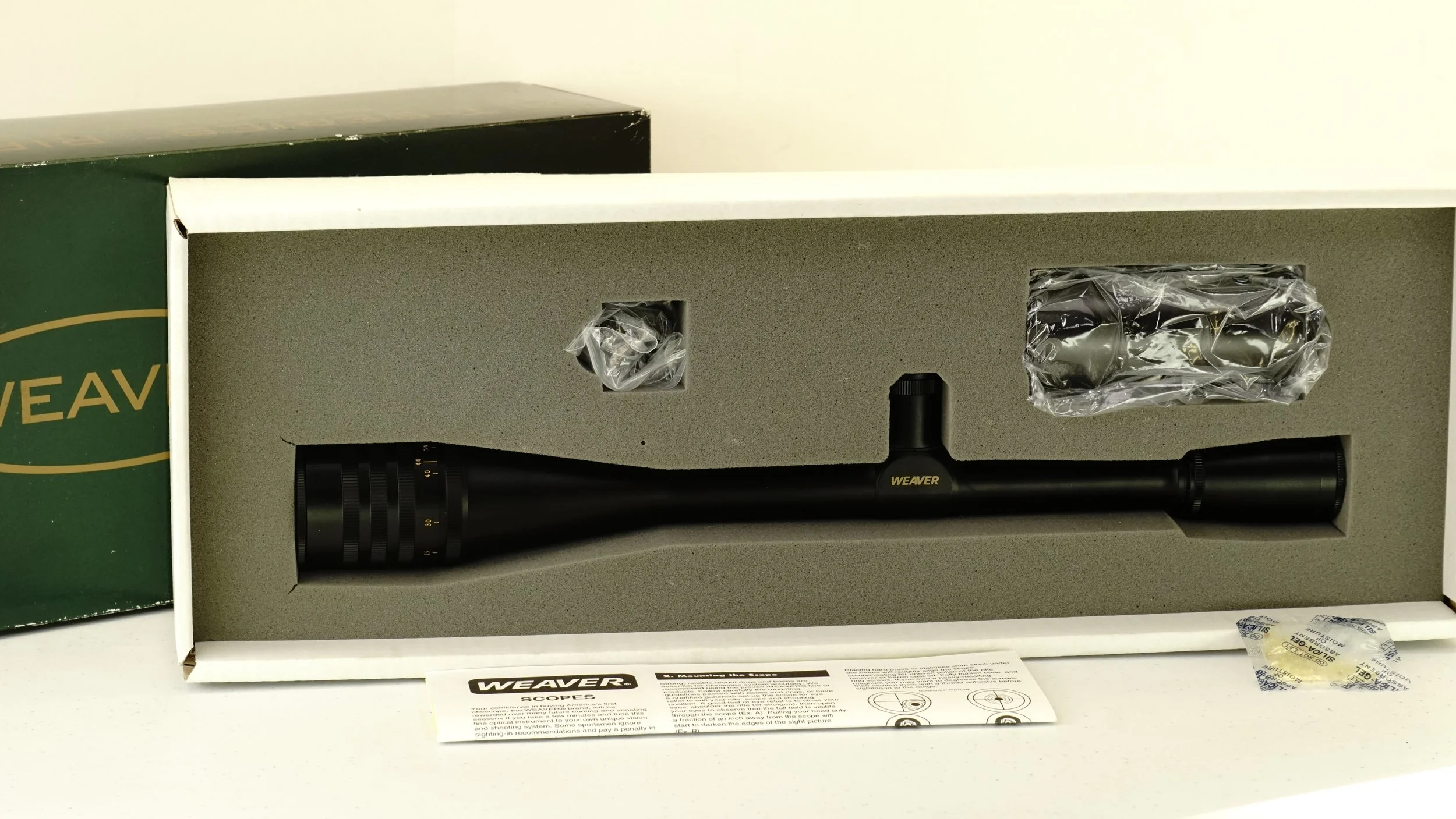 Weaver T-10 x40mm with AO. 1". Satin Matte. New Old Stock, Target Dot - Refurbished.