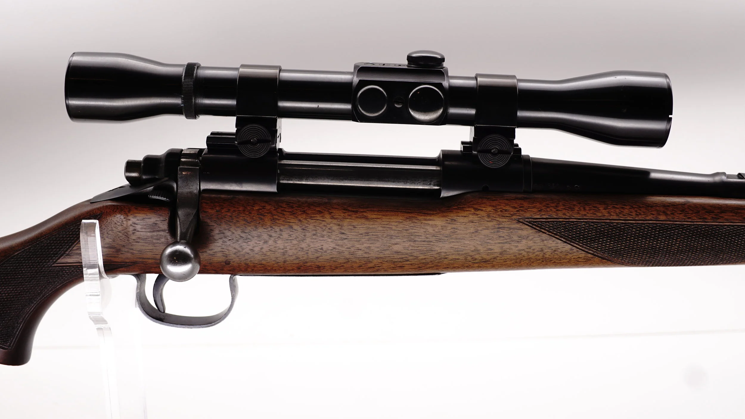 Post war cutting edge hunter.