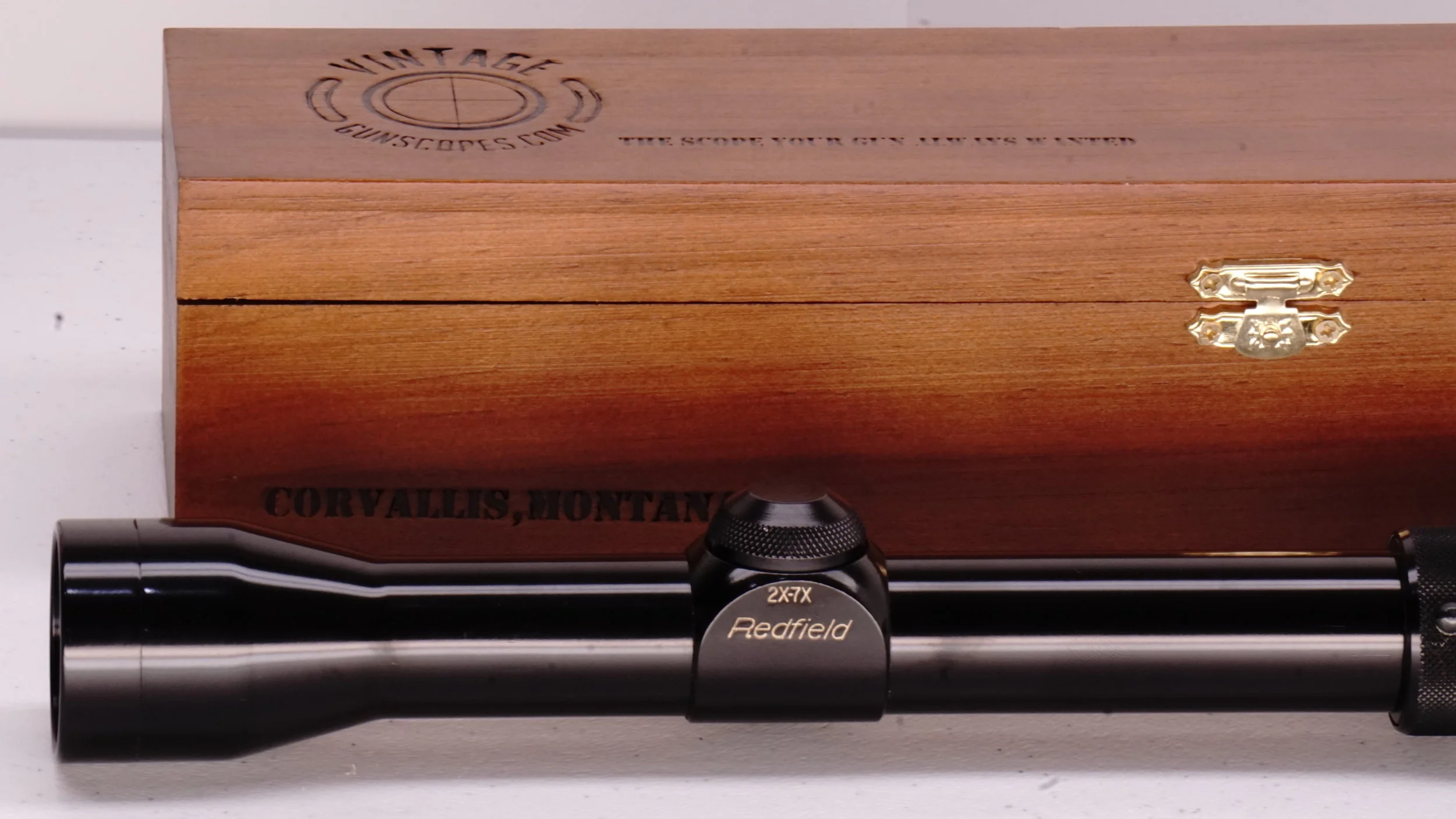 Redfield Widefield 2x-7x. 1". c.1972-76. Crosshair - Refurbished.