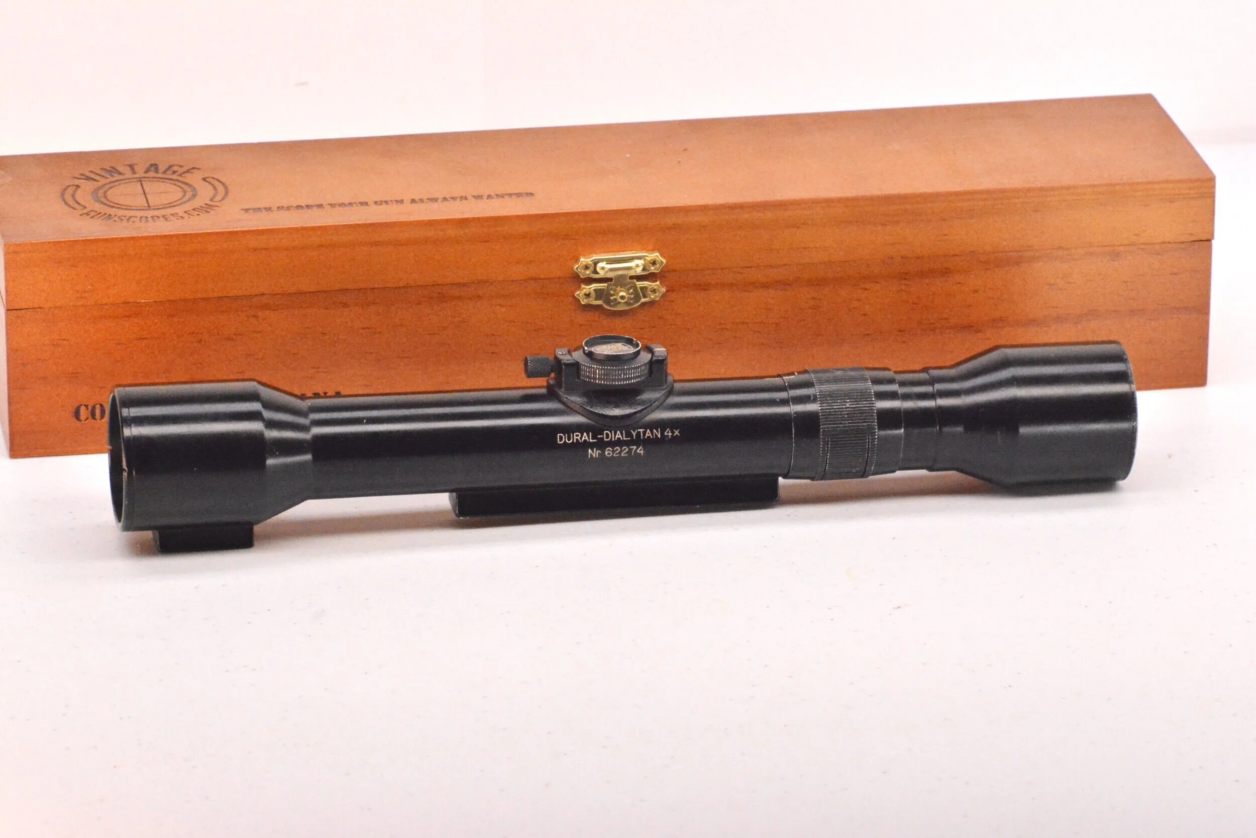 Hensoldt Wetzlar Dural Dialytan 4x. 1". c.1953. Very Good, German #1 Post Reticle - Refurbished.