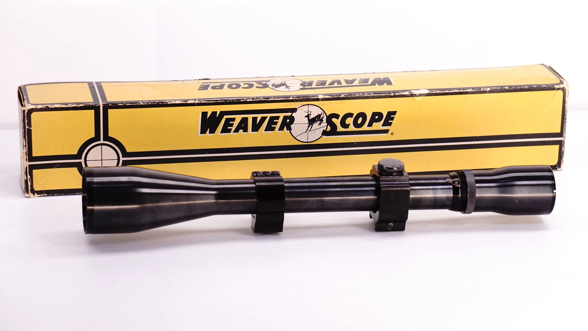 Weaver V8 2.5x-8x. 1". New in Box, FFP Triple Crosshair - Refurbished.