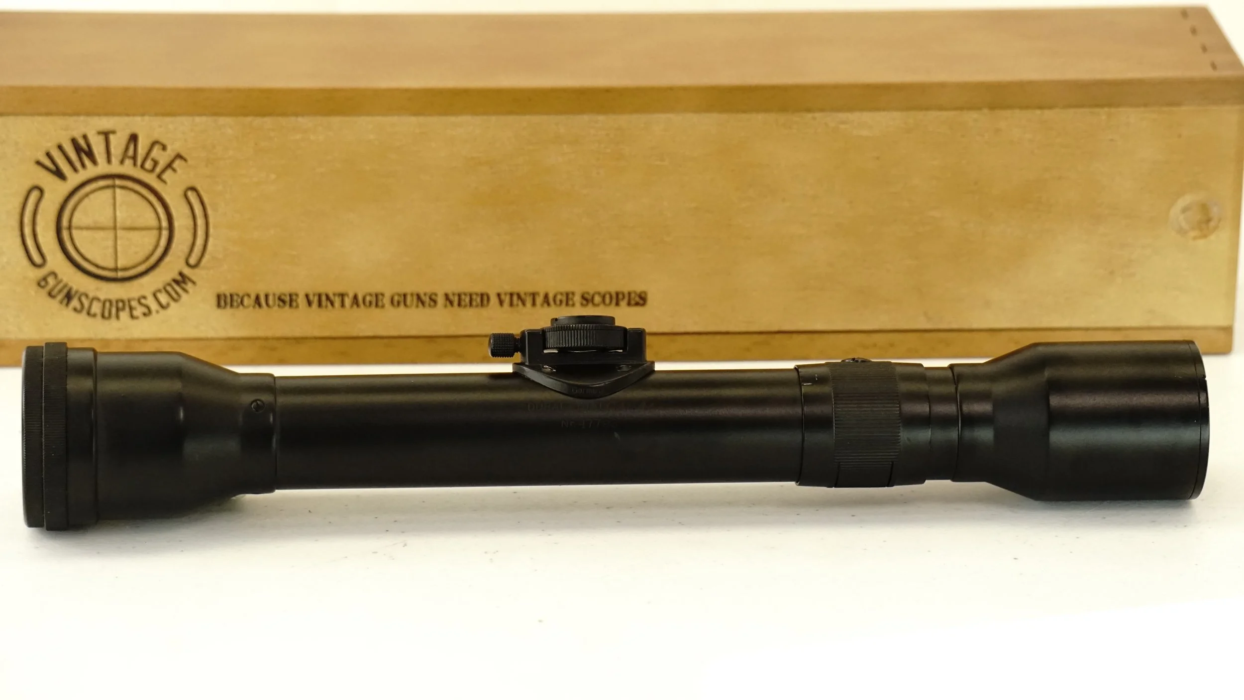 Hensolt Wetzlar. Dural Dialytan 4x. 28mm. Post Crosshair. Refinished-Near Mint. Refurbished.