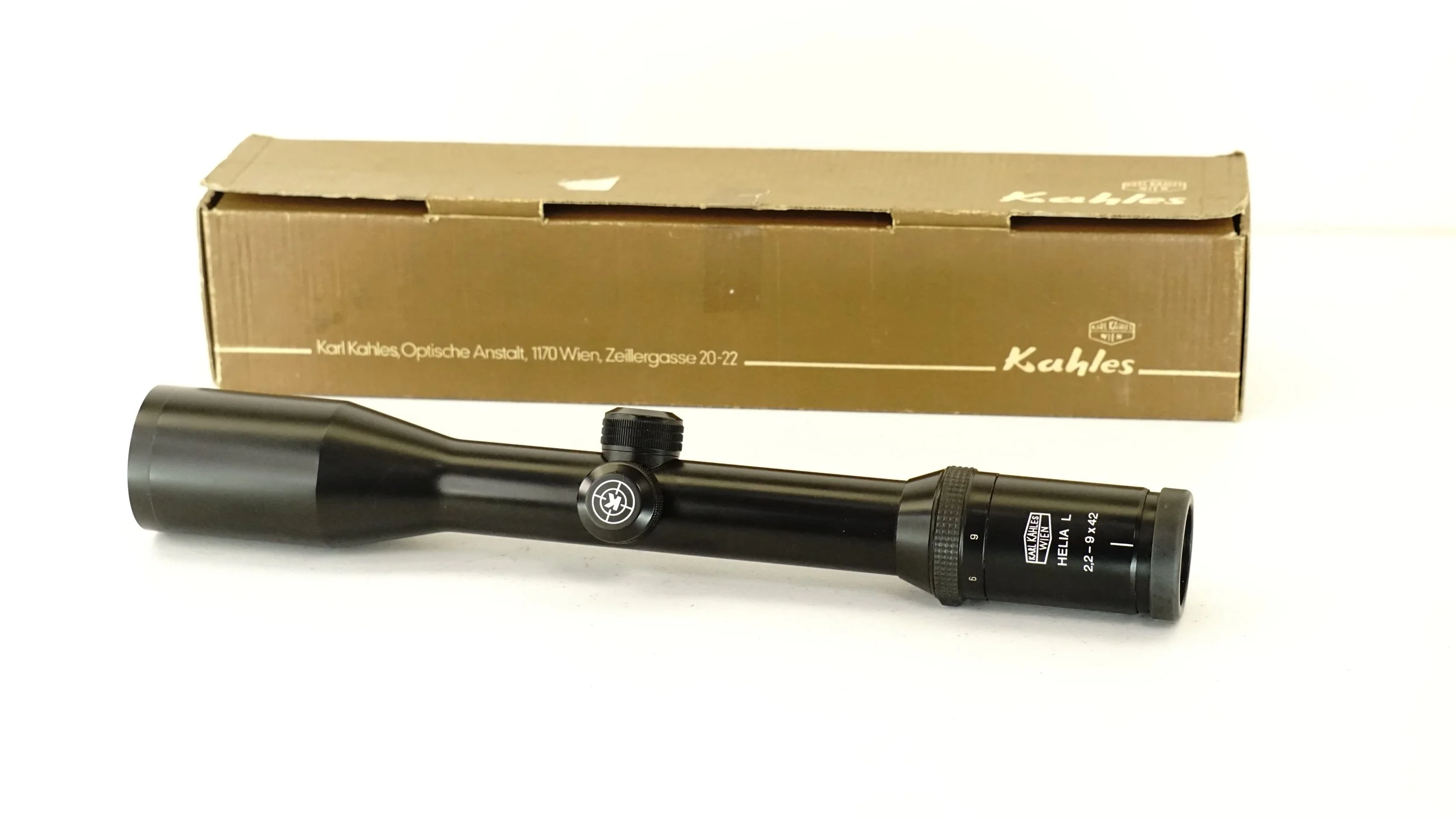 Kahles Helia L. 2.2-9x42. 30mm. German #4. New Old Stock-Refurbished.