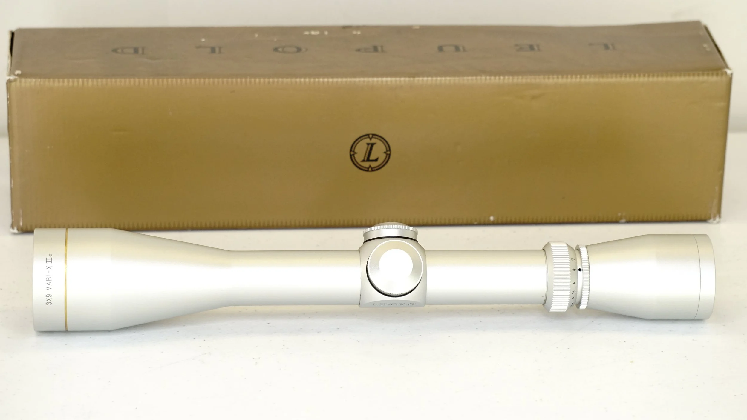 Leupold VX-II 3x-9x 40mm. 1". Excellent in Box, Duplex - Refurbished.