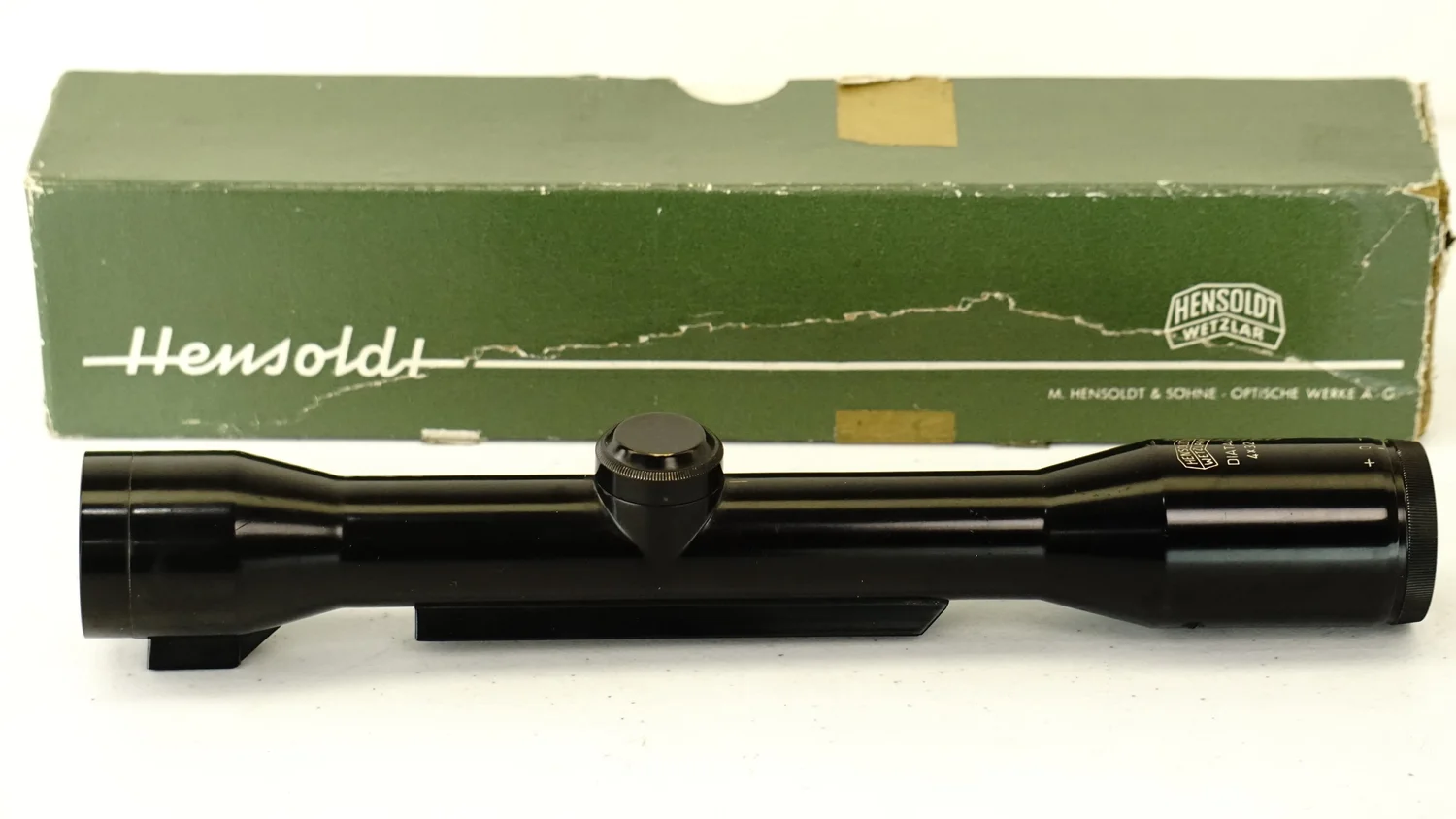 Vintage Gun Scopes — Hensoldt Wetzlar Diatal DA 4x32. 26mm. c.1958
