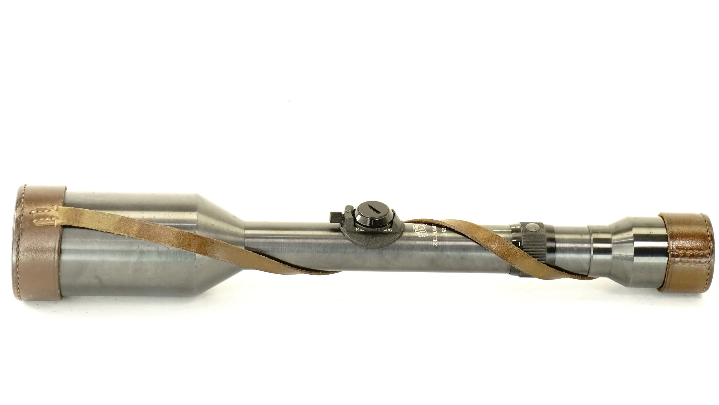 Hensoldt Wetzlar Ziel-Dialyt 8x. 26mm. c.1953. New Old Stock with light rust, Crosshair - Refurbished.