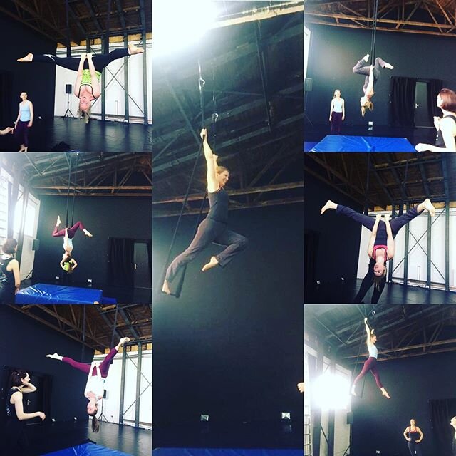 So proud of these wonderful #operasingers learning #exciting #newskills on #trapeze @ our @circusoperalab in #berlin ....
#circusopera #berlincircusoperalab #operasingersofinstagram #circusoperalab #chloecharody #