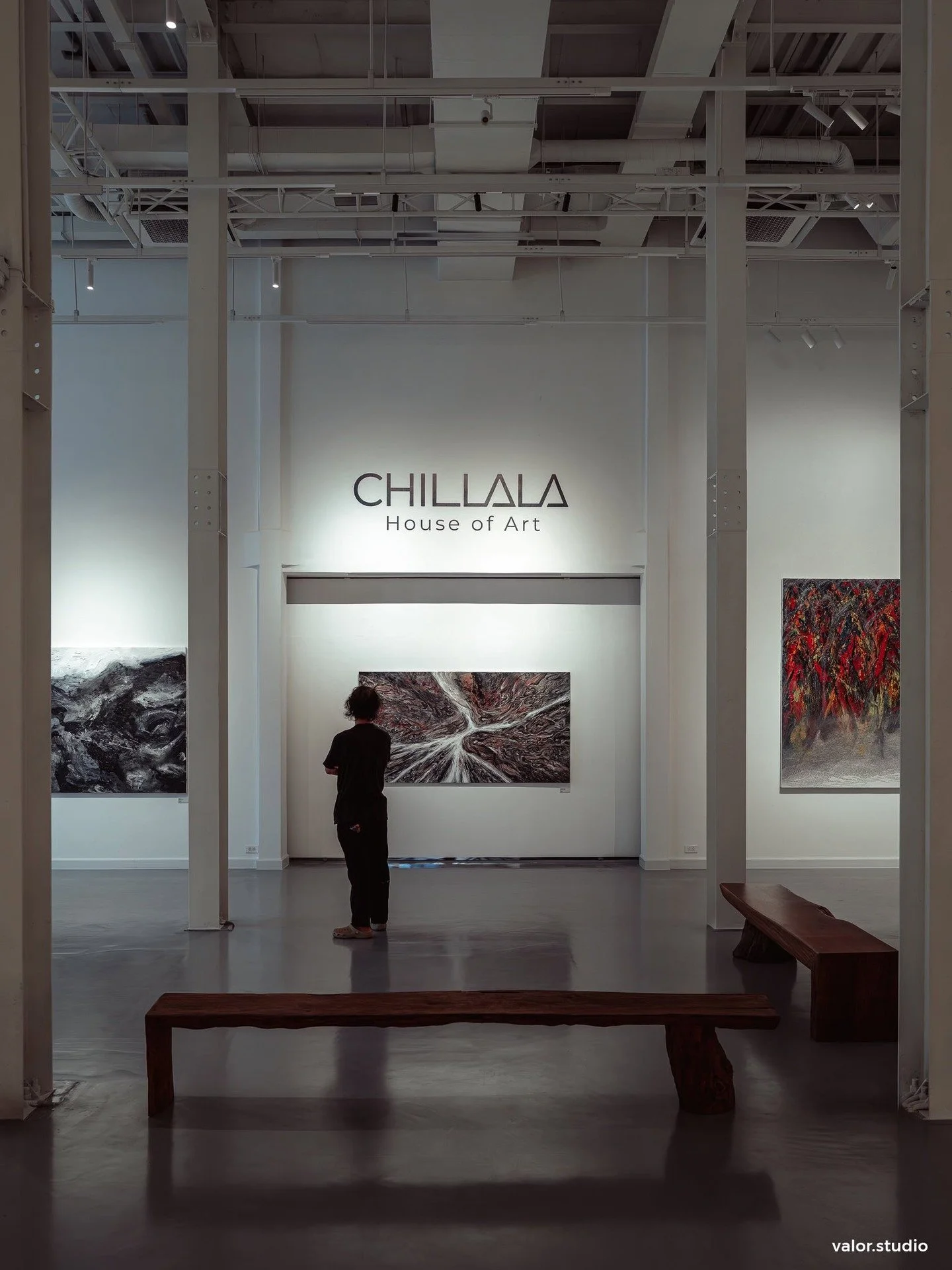 Chillala - House of Art.
Lighting design. Unios Vietnam 
Photograph. Valor Studio
Location. 75 Xuan Thuy, HCMC.
#unios #Chillala #valorstudio