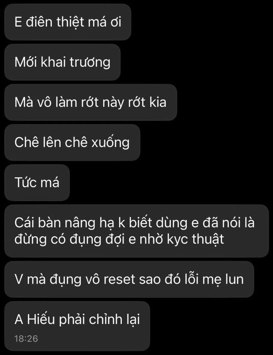 M&igrave;nh đi chụp gần cả ngh&igrave;n c&aacute;i văn ph&ograve;ng, dự &aacute;n. Kh&aacute;ch của m&igrave;nh đều biết team m&igrave;nh lu&ocirc;n giỡn vui vẻ l&uacute;c l&agrave;m việc.

M&igrave;nh đi chụp th&igrave; thường team m&igrave;nh phải 