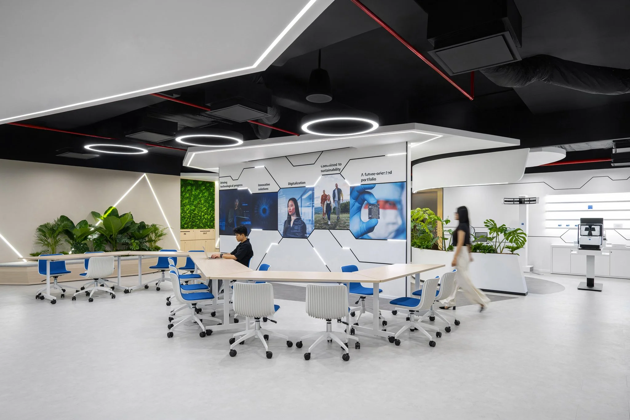 Zeiss office