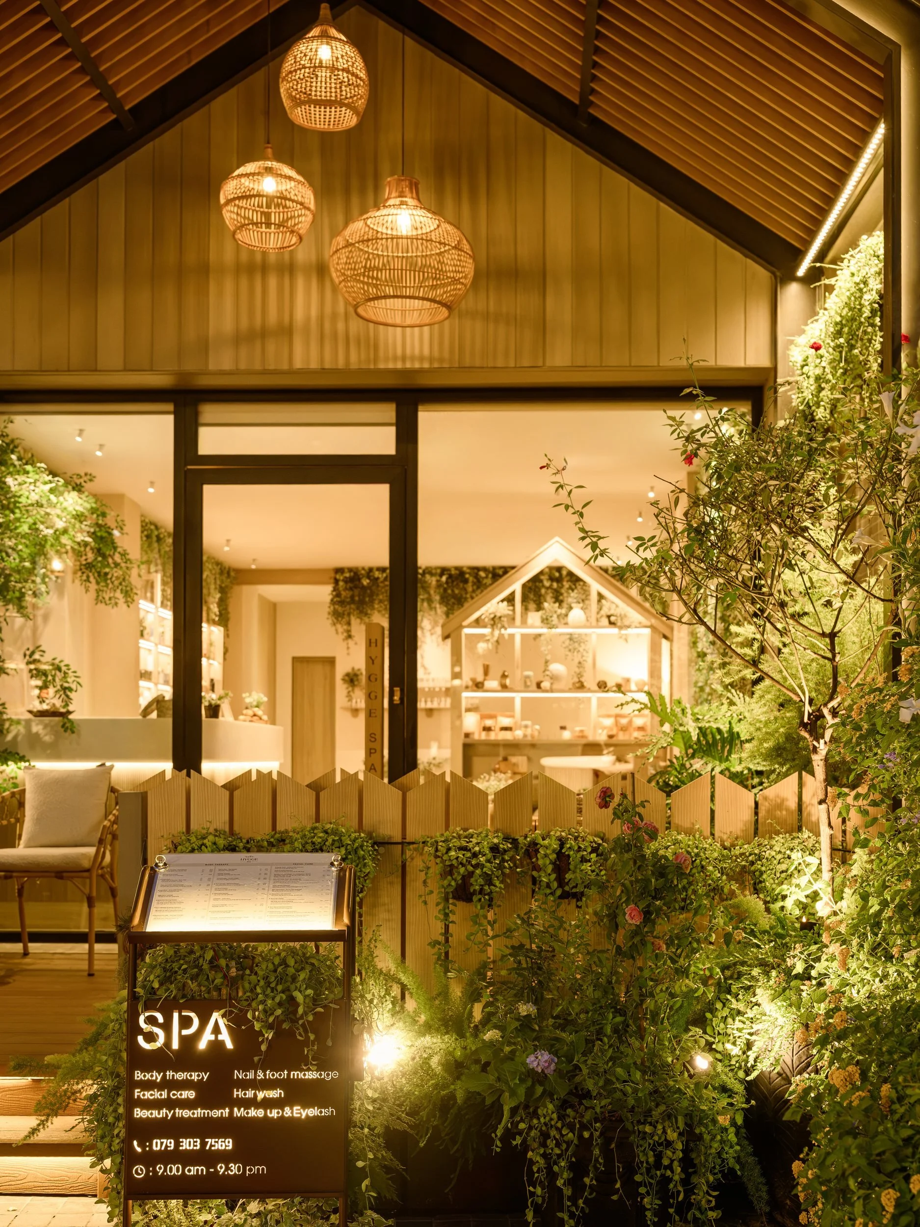 valor-essentials-spa-02.jpg