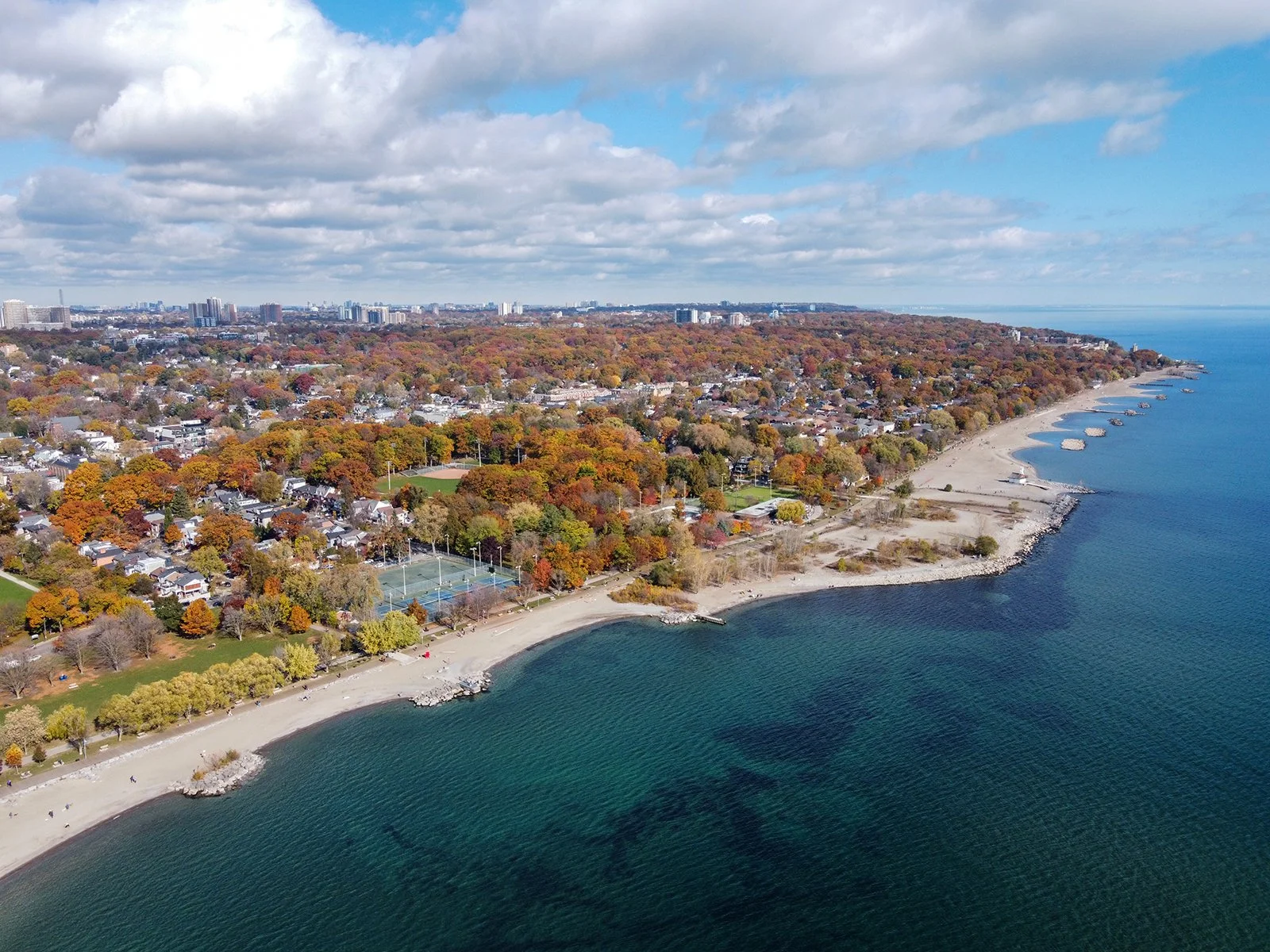 The_Beaches_aerial_view_2023.jpg