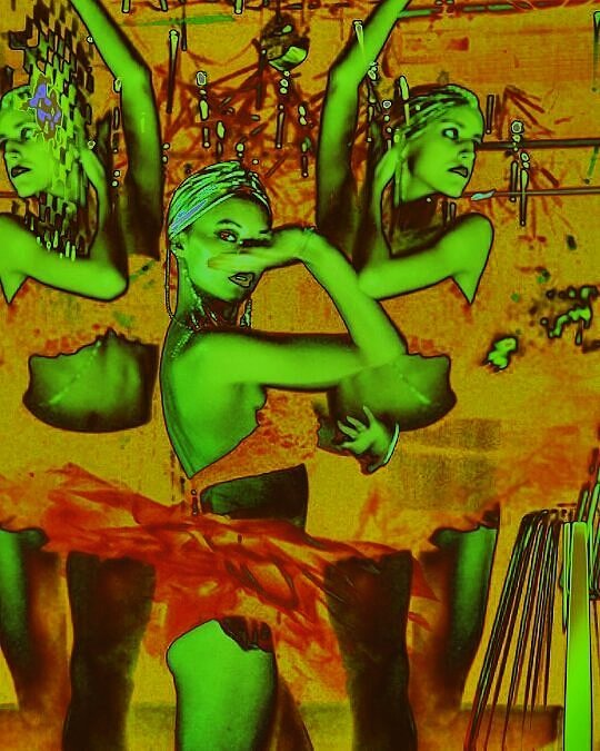 Tropical Ballerinas...psychedelic 💚🔸️🔶️💚
#blackorchidballerinas #psychedlic #lime #orange #trance #party #promo #shoot #showtime #specialityact #ballerinas #tropicalstorm #girls #dancers #eventspro #entertaintment #tutu #ballerinasforevents #ball