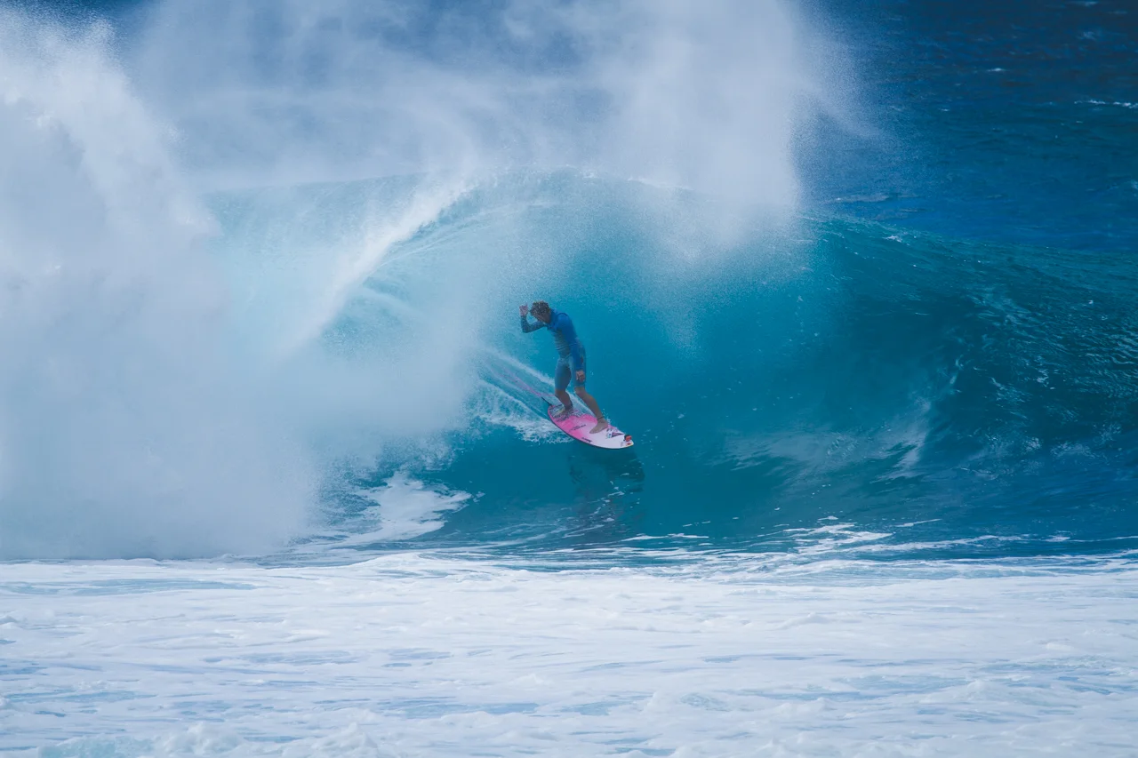 34-HAWAII-JAN.2018-PIPELINE-BIG-SWELL.jpg