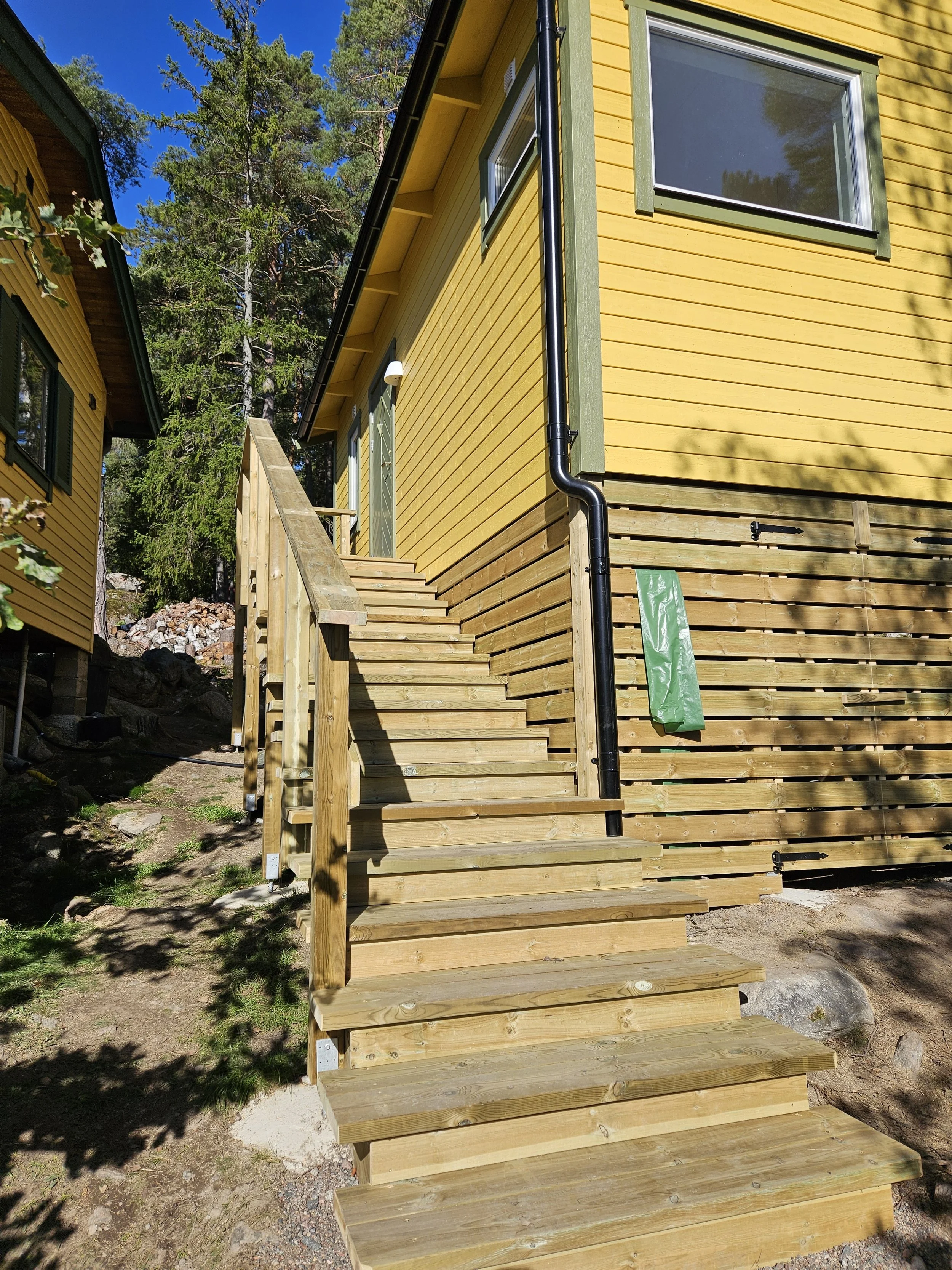 Nybyggd sommarstuga på Ekholmen.jpg
