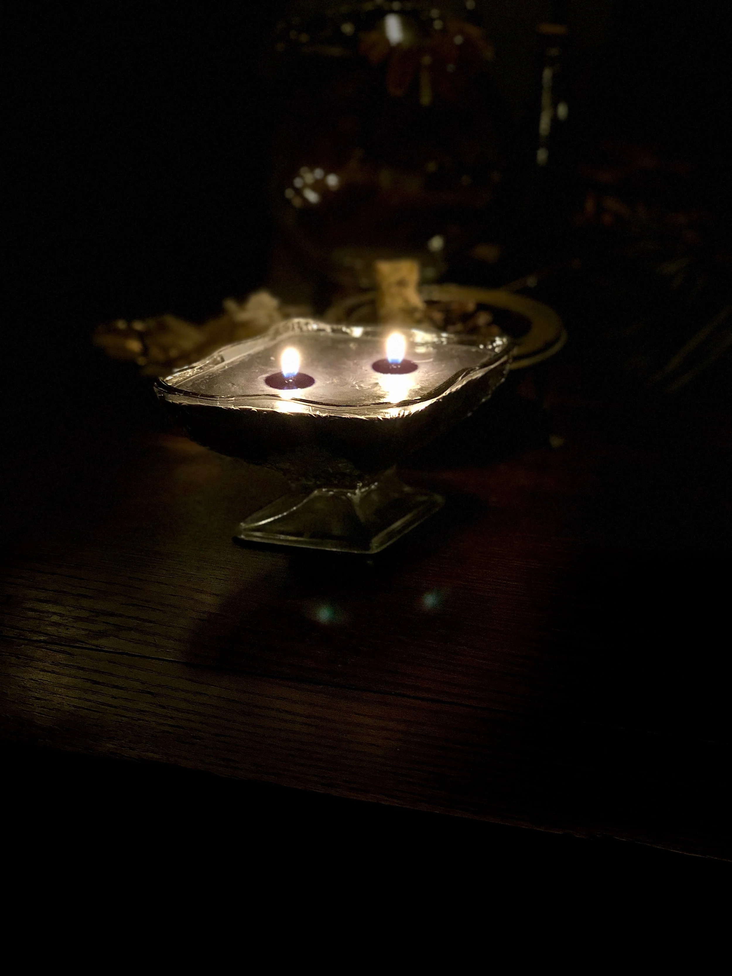 🦇Glass Shadow •Soy wax• Double wick• Vintage glass candy dish