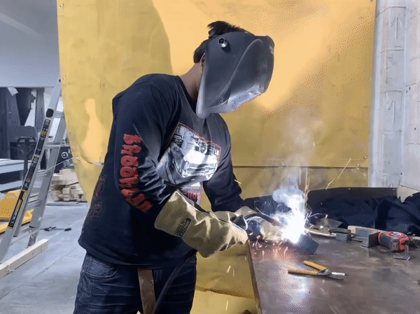 rocky gif.gif