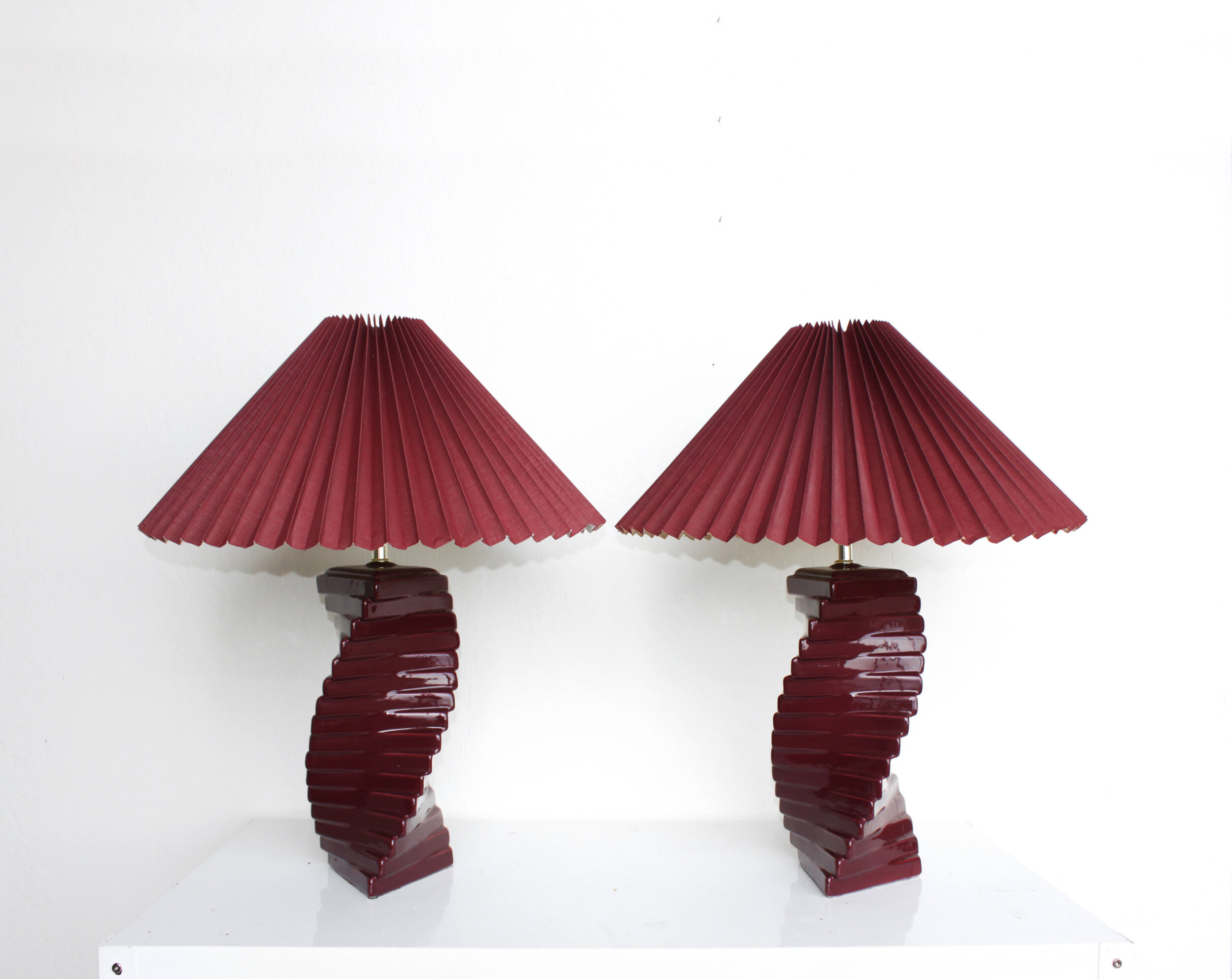 Postmodern Spiral Wavy Lamp