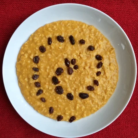 pumpkin pie oatmeal.jpg