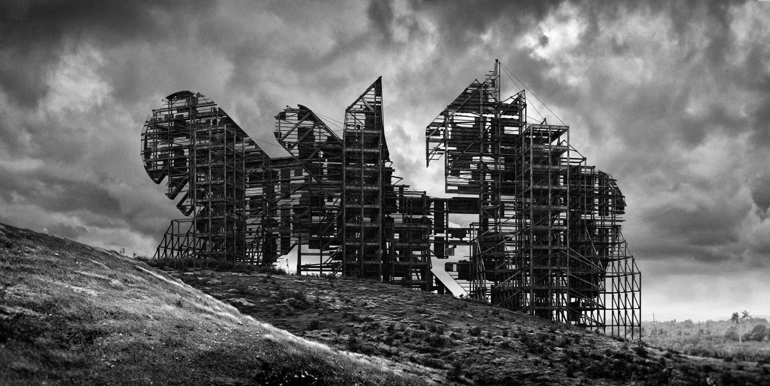 Pending Memories: Artist Talk with Adrian Fernandez