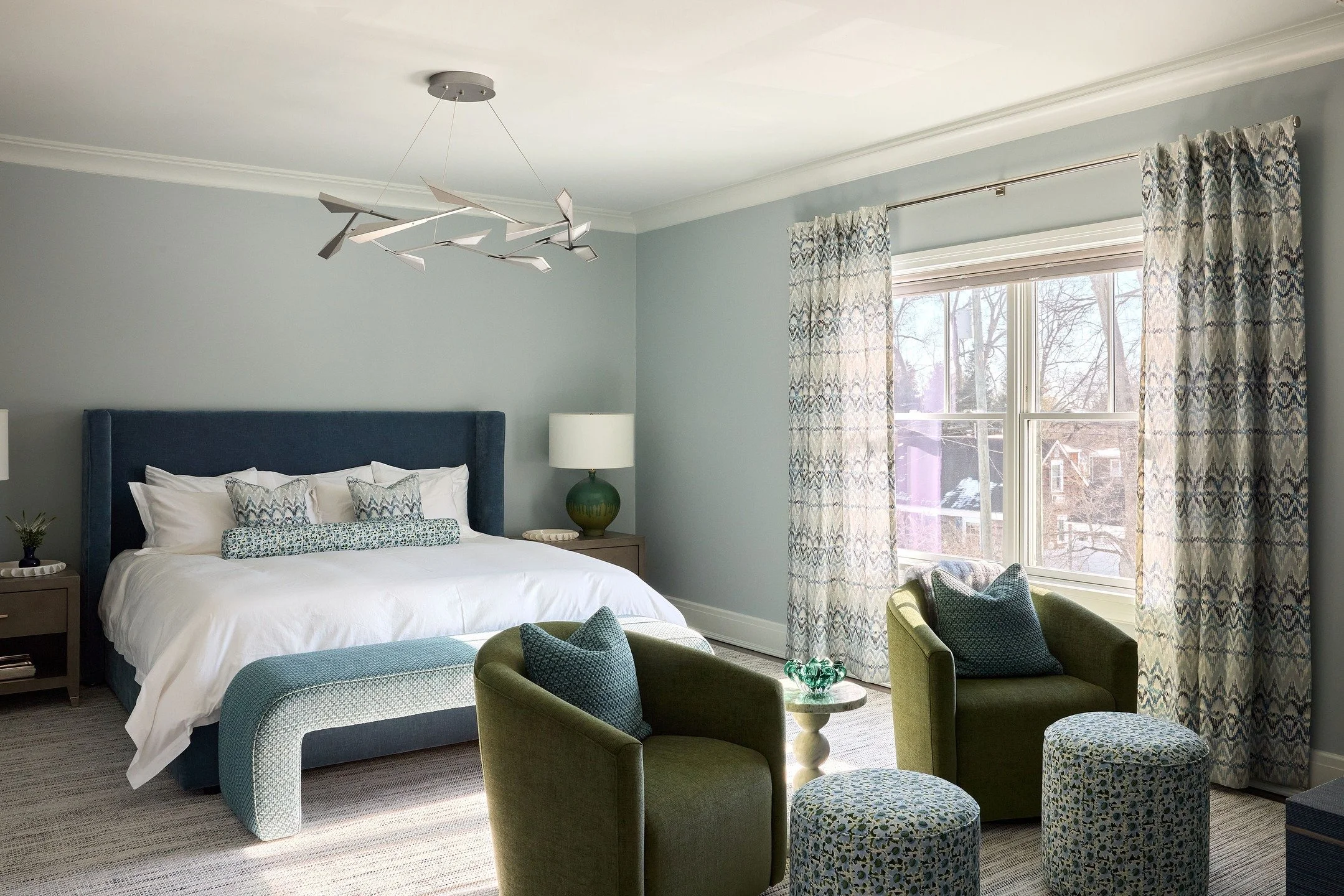 The goal for this space was to embrace a variety of textiles! Custom curtains, pillows, and a bench by @giorgiosupholstery pull it all together. 

Photos: @juliadags 

#InteriorDesign #PrimaryBedroomDesign #LuxuryInteriors #BedroomGoals #DesignTips #