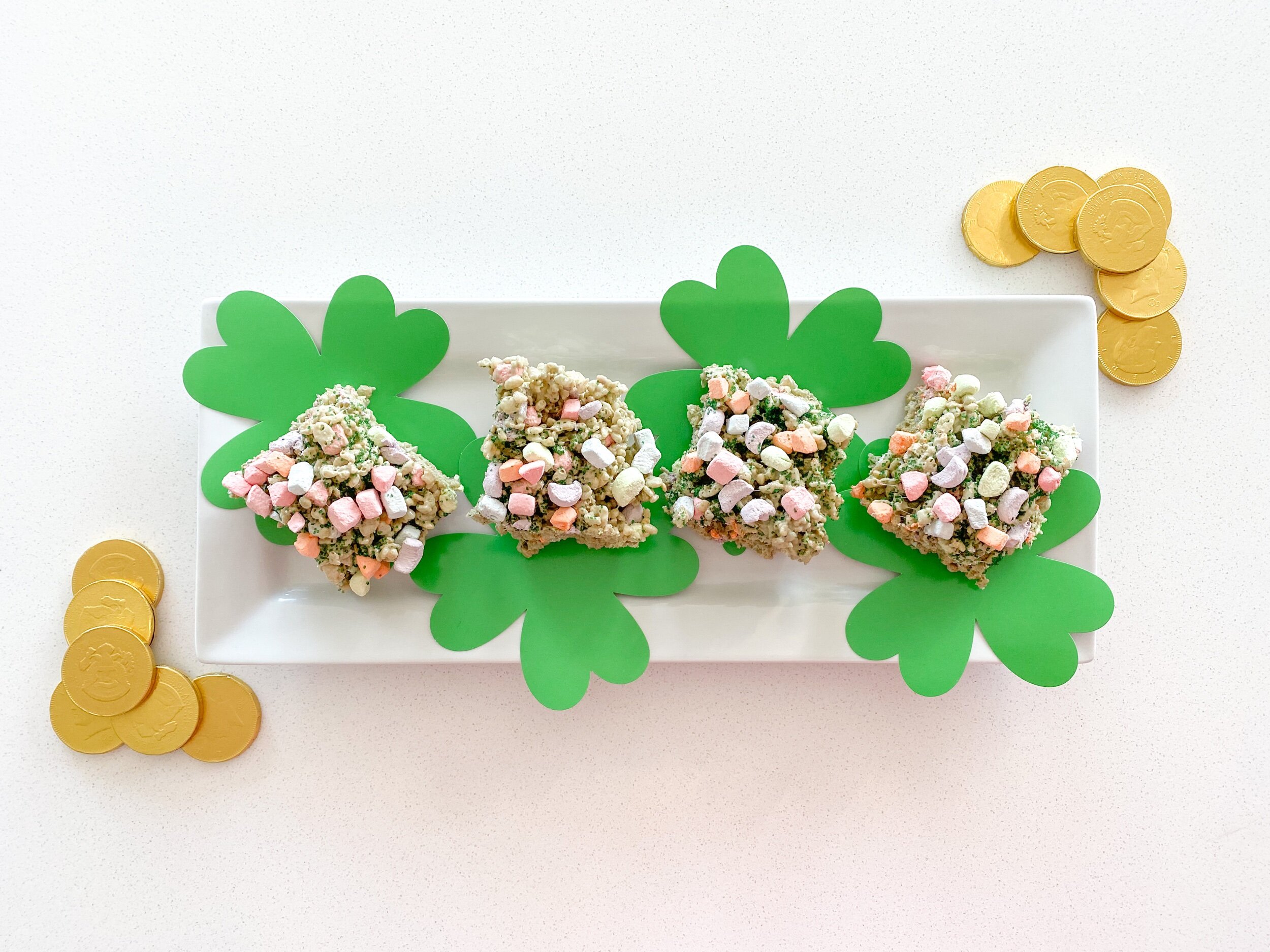 Taryn Into Travel Food Recipes Lucky Charms Rice Krispy Treats St Patricks Day Treats Blog Snacks