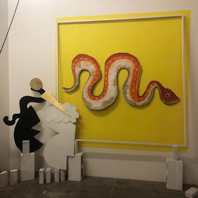 Today's assemblage. Look out for snakes. They are everywhere and they are usually beautiful.
#thunderdtorms #rain #whenitrainsitpours #snakes #beware #slithery #slimey #assemblage #contemporaryart #contemporarythought